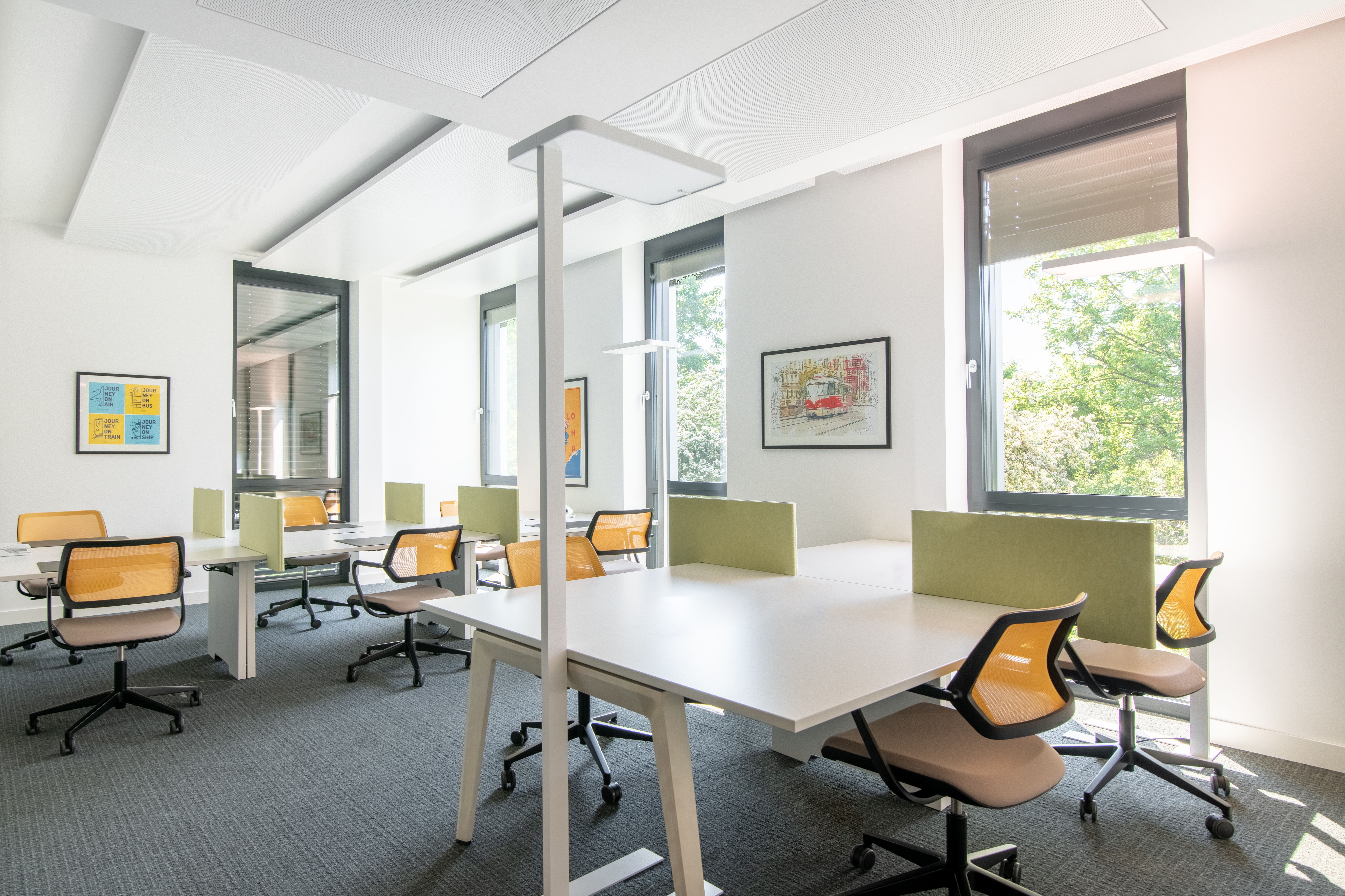 Join a collaborative coworking environment in Boulevard Plaza Tower 1 Abu Dhabi
