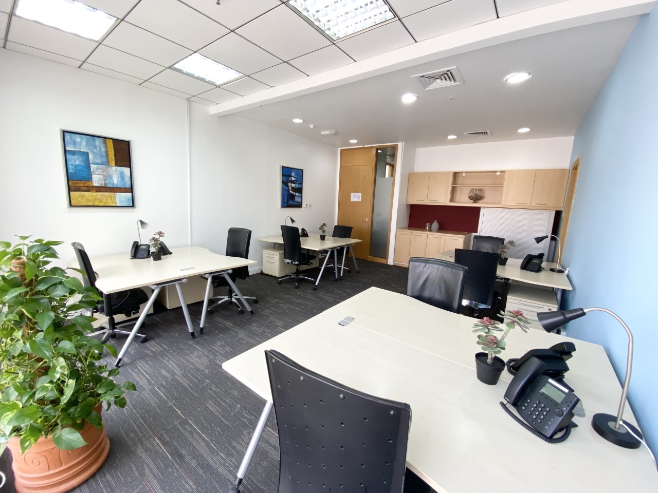 Fully serviced open office space for rent for you and your team in ABU DHABI, Airport Road Abu Dhabi Area