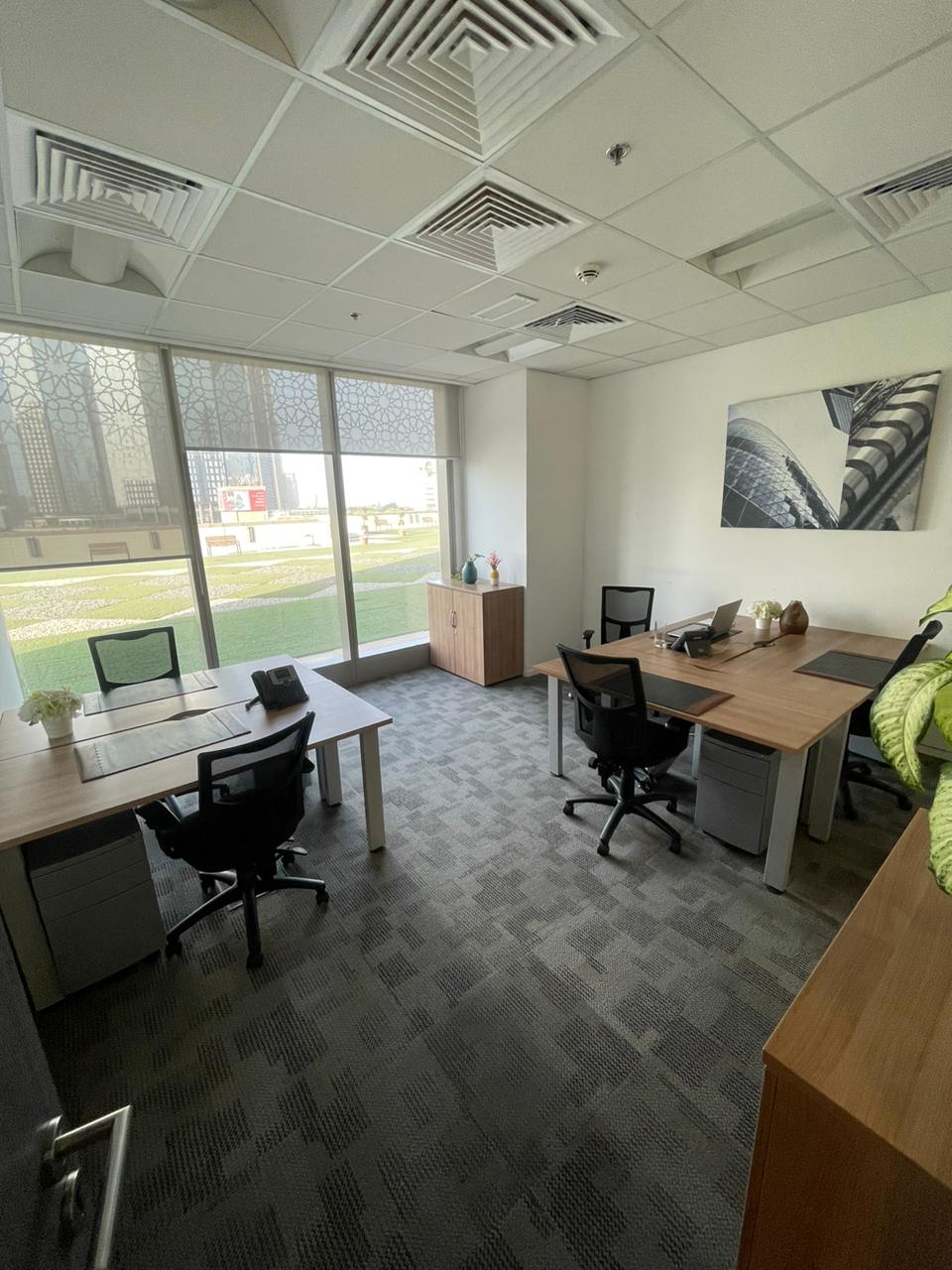 Fully serviced private office space to rent for you and your team in DUBAI, Downtown Dubai Area