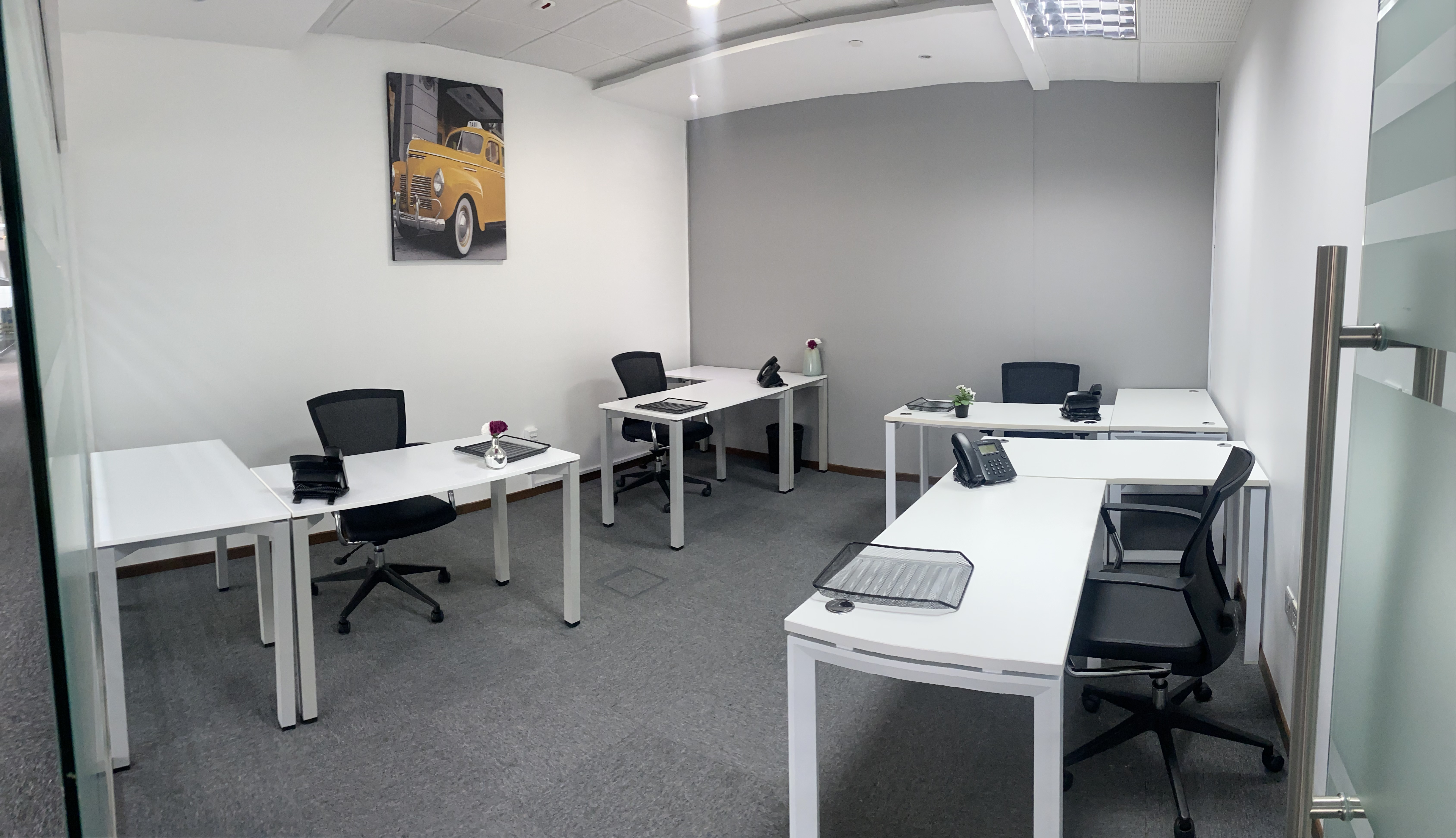 All-inclusive access to professional workspace for rent for 5 persons in ABU DHABI, Tamouh Tower Abu Dhabi Area