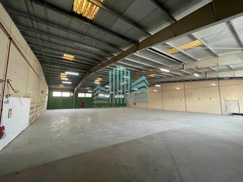 READY TO MOVE-IN | HUGE AND HIGH CEILING | 20 KW UPGRADABLE