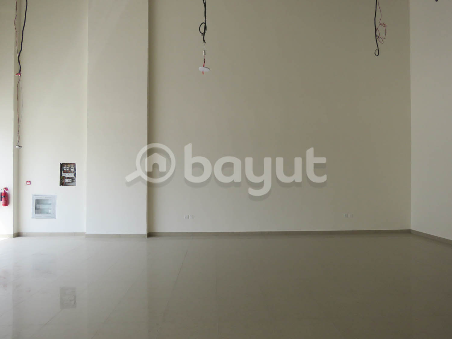 Convenient Location || Shop | Amazing Space I Prime Area Muwaileh Commercial