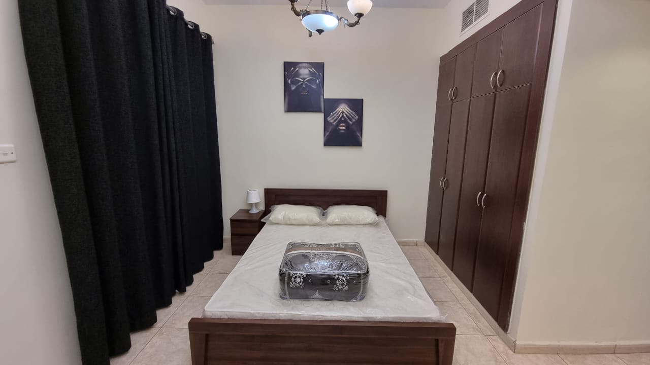 apartment card