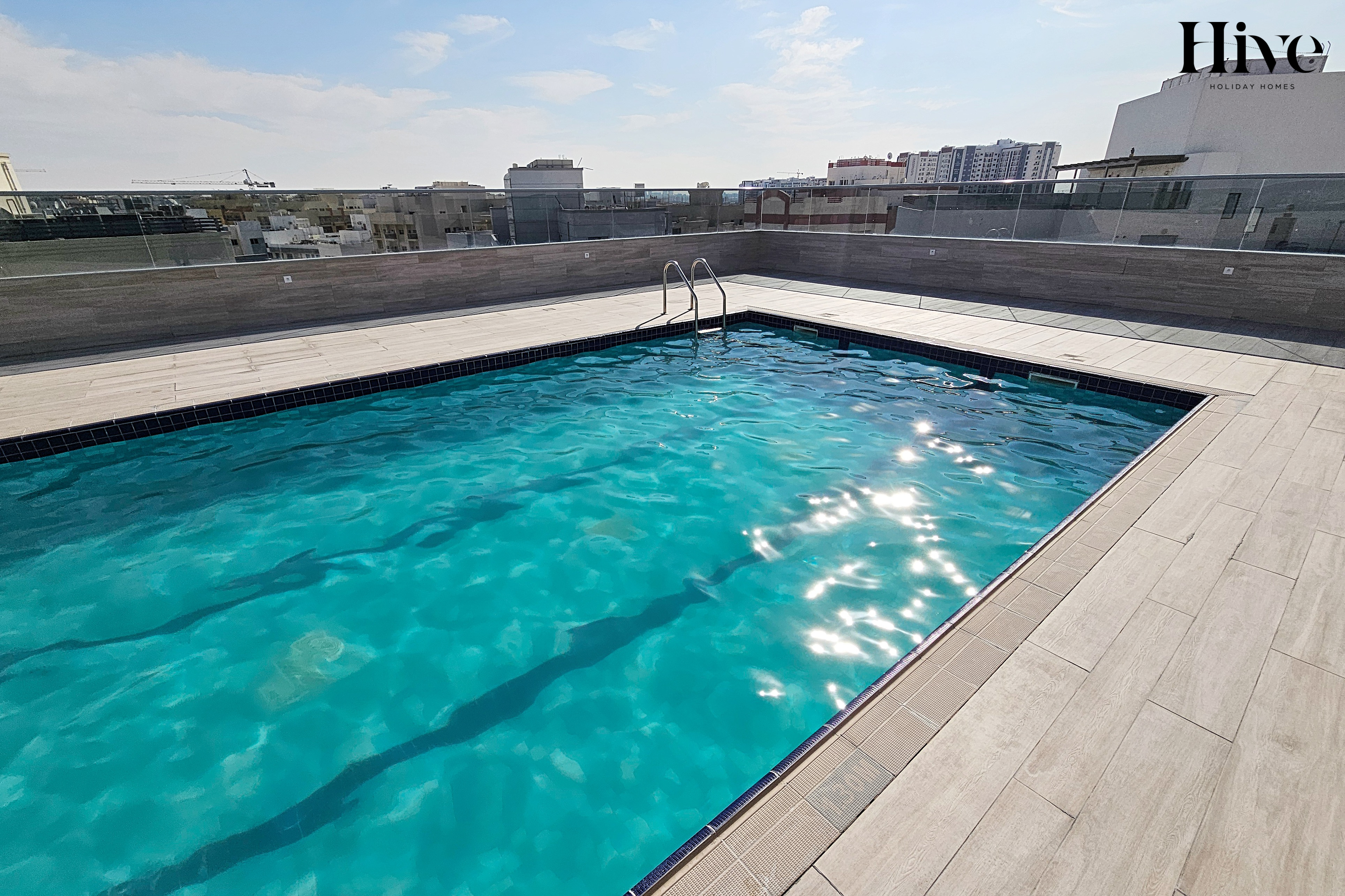 Stunning 2 Bed in Al Warqa