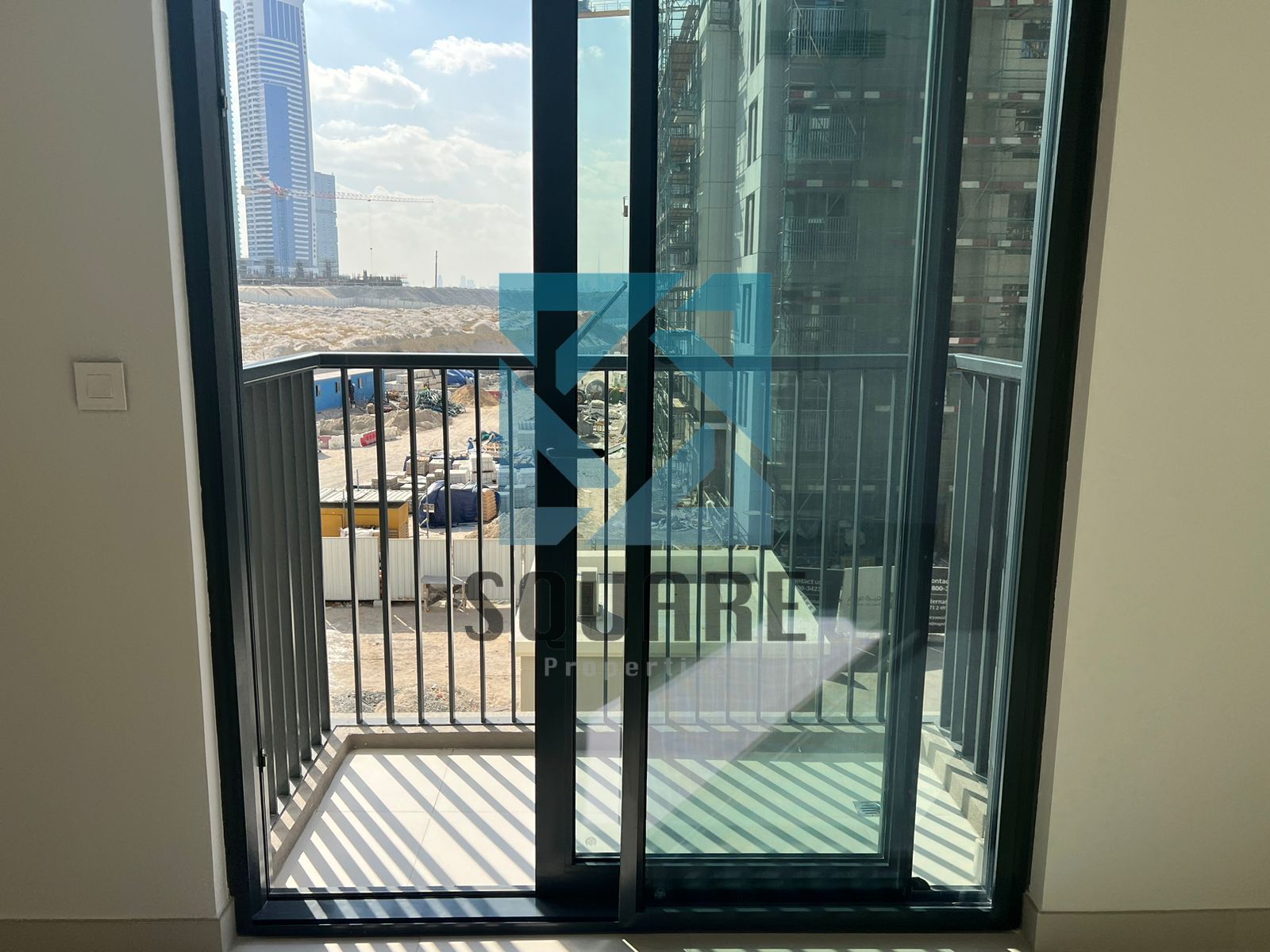 STUDIO / BALCONY / BIG LAYOUT / FOR SALE