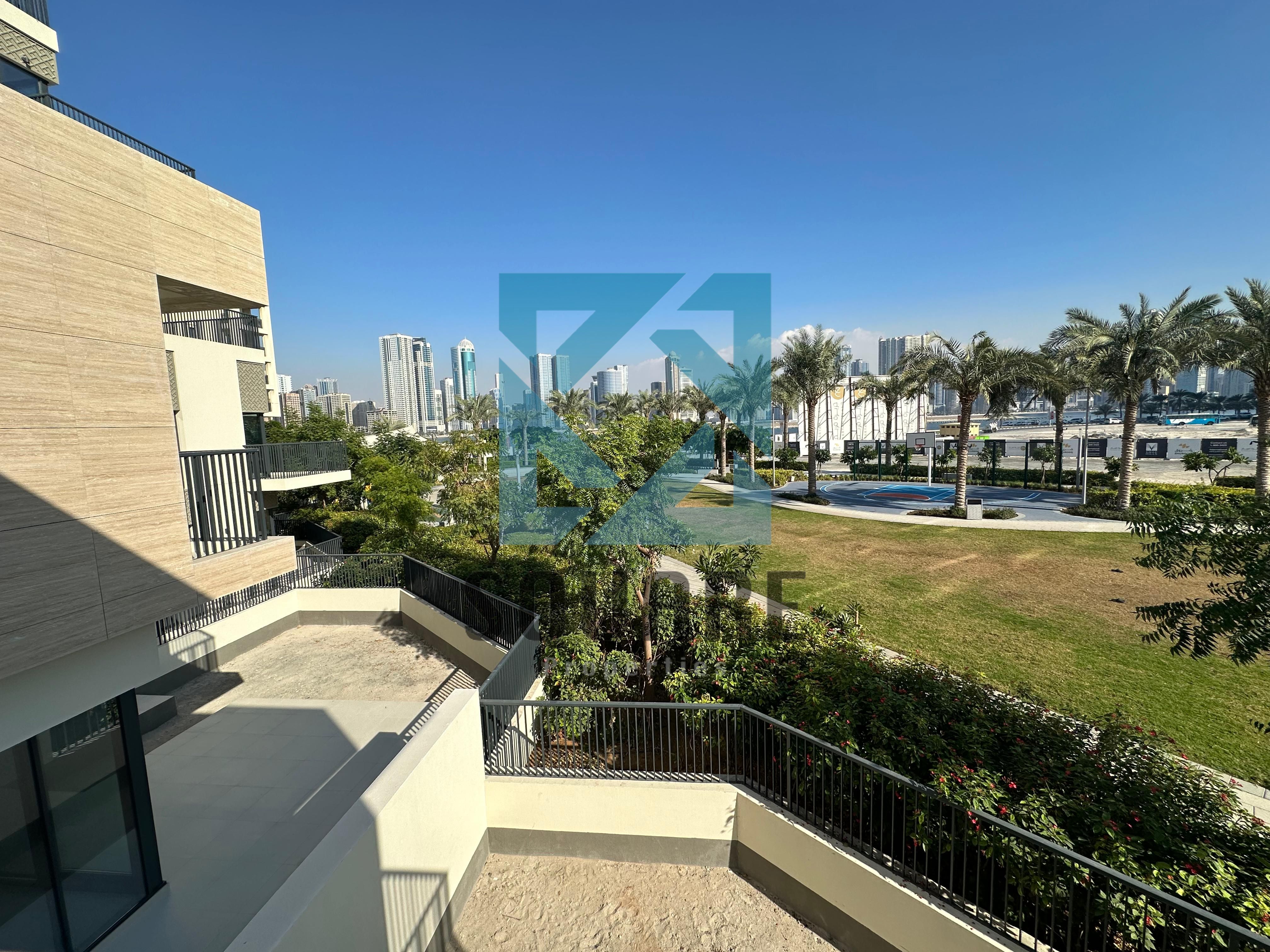 Luxury Three Bedroom Townhouse | Big size | Sea View
