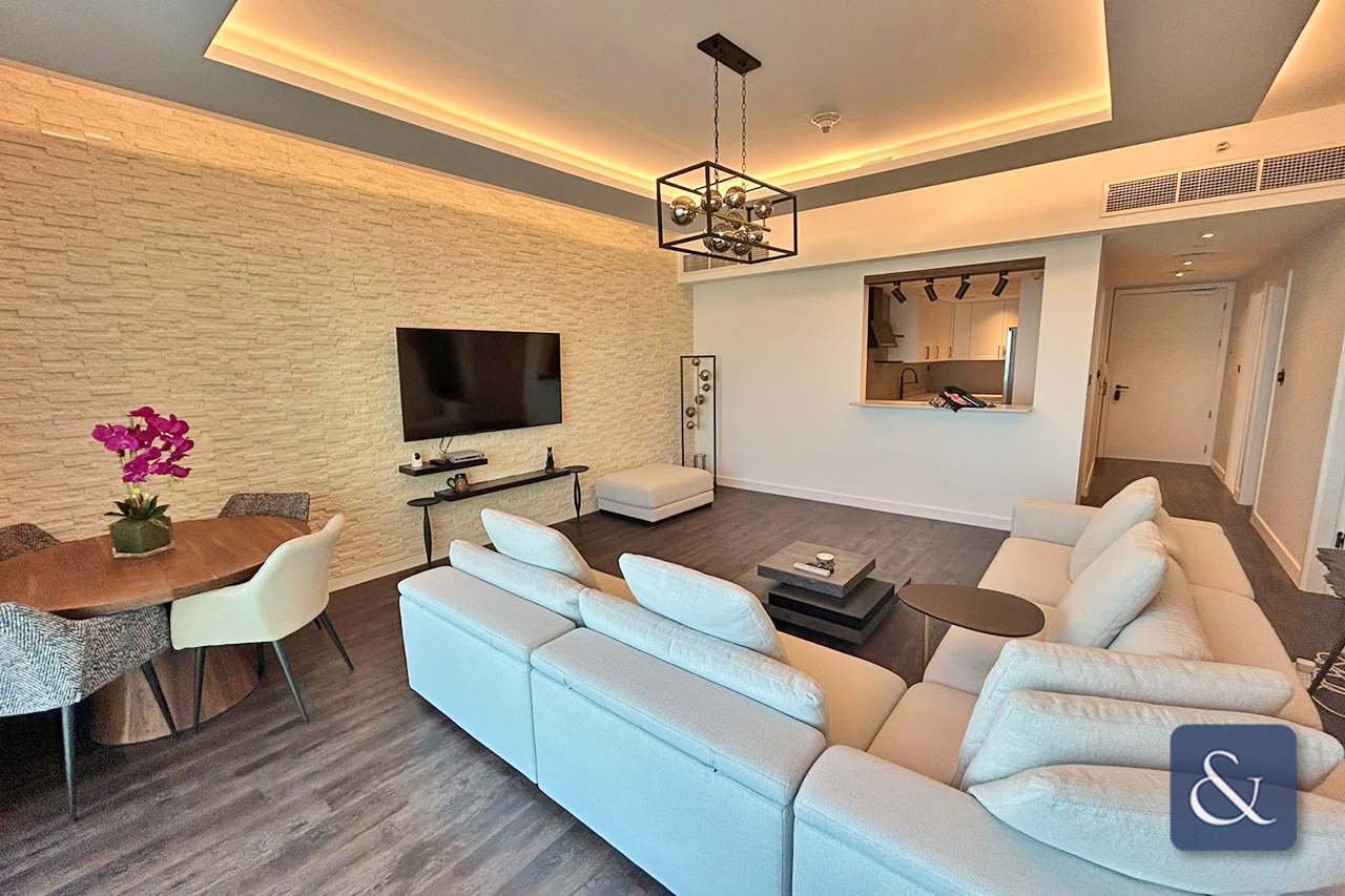 apartment card