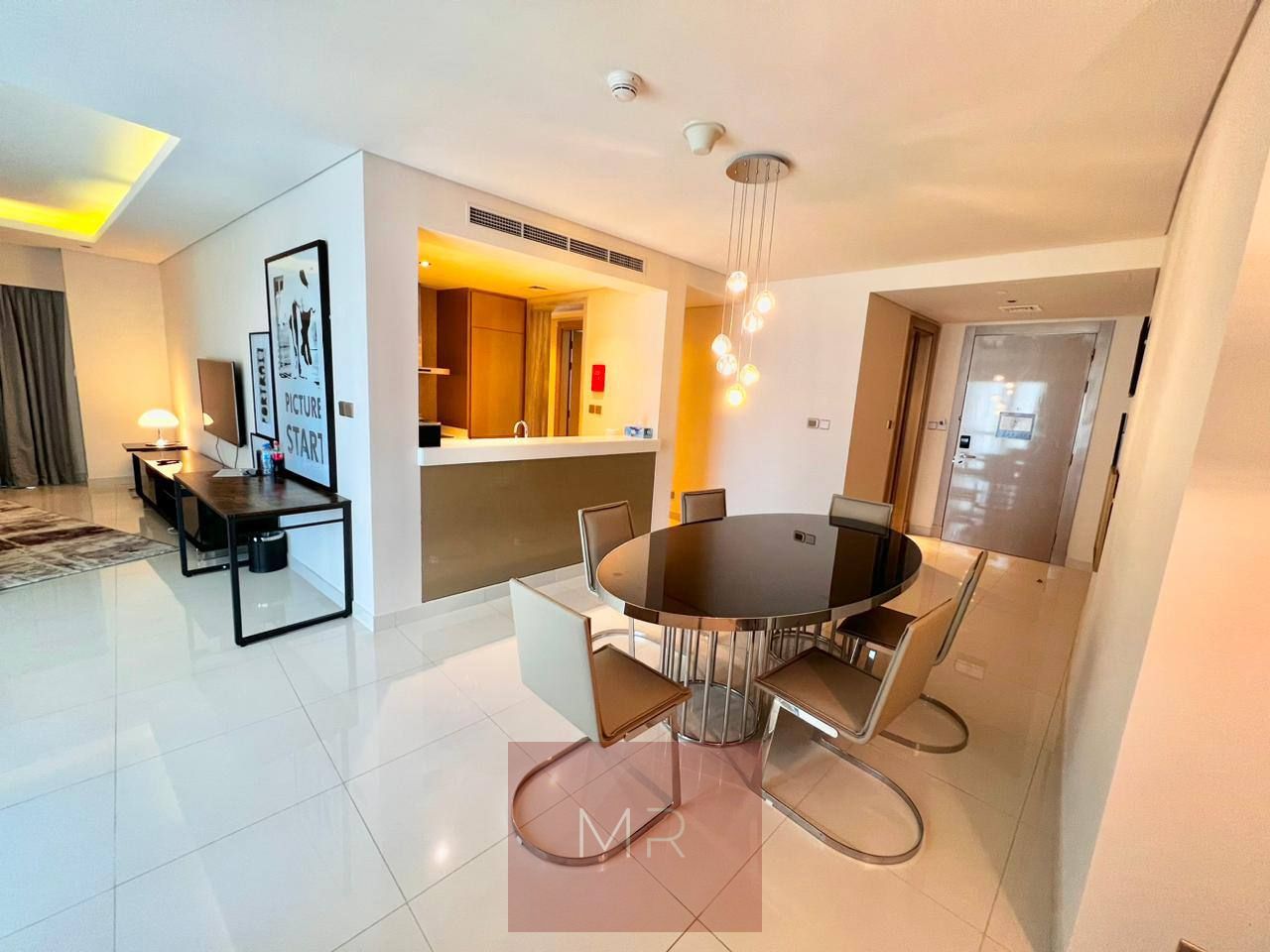 Luxurious 2 Bed | Hollywood Style | Available Now