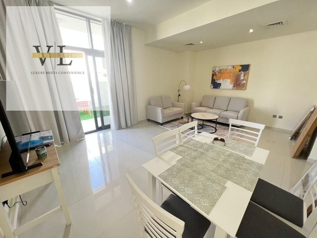 Corner 3BR + MAIDS || L Shape garden || walking distance to community center || Pool || Paw Park