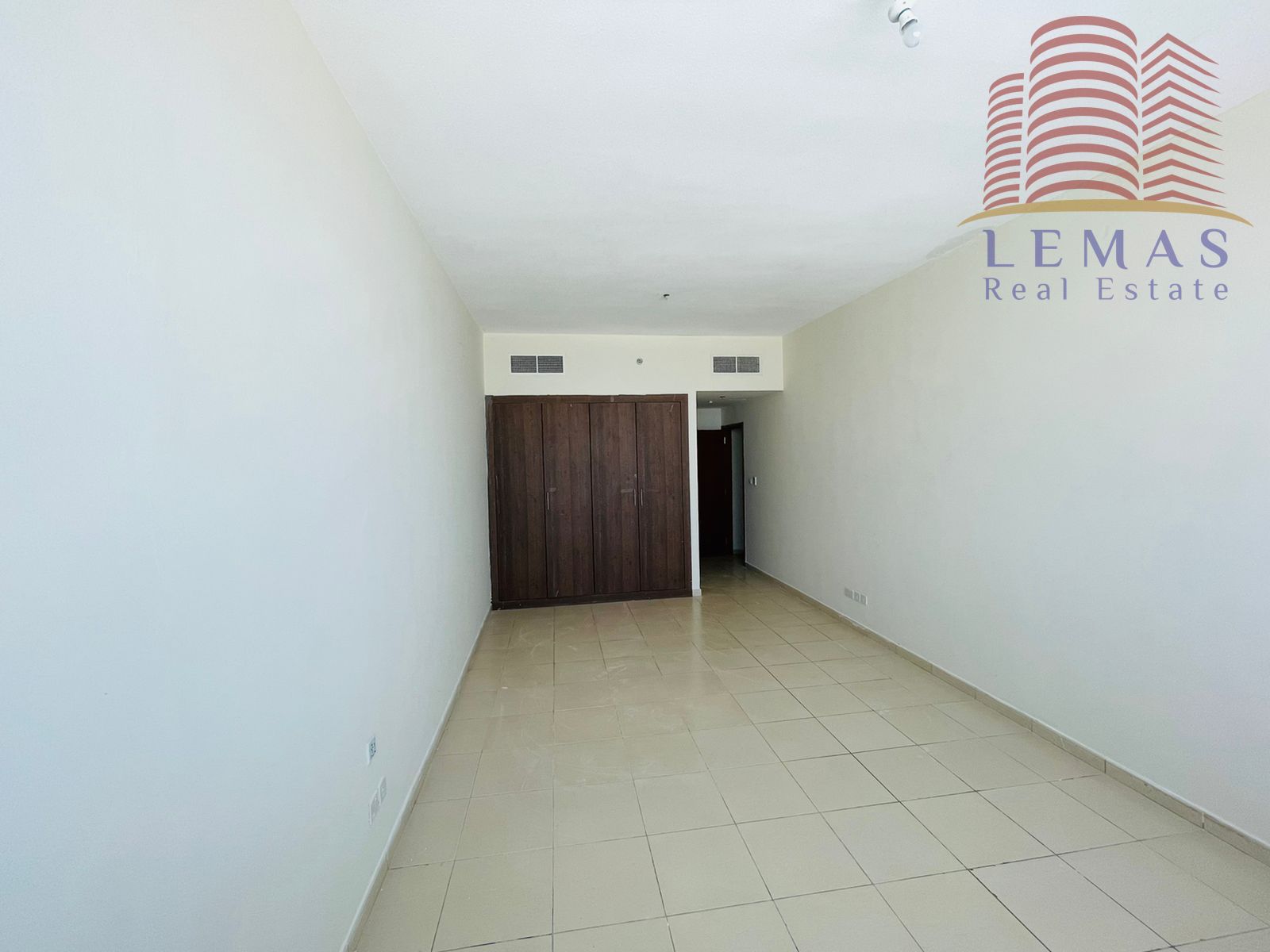 2 bedroom and hall for sale. Pay 240,000 and the apartment will be delivered.