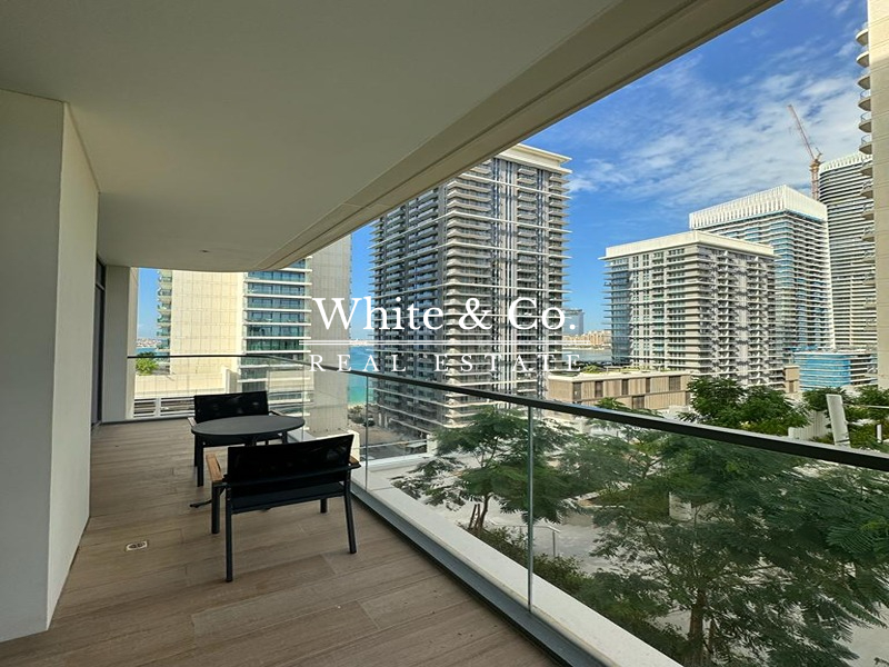 Modern Living | Palm View | Vacant Soon