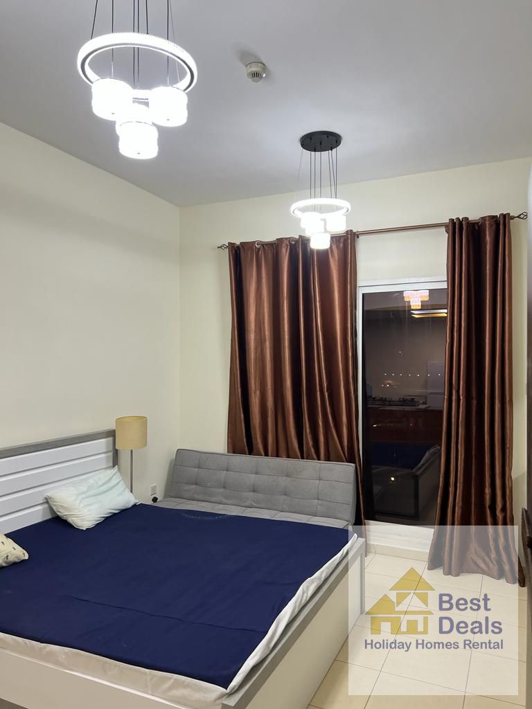 apartment card