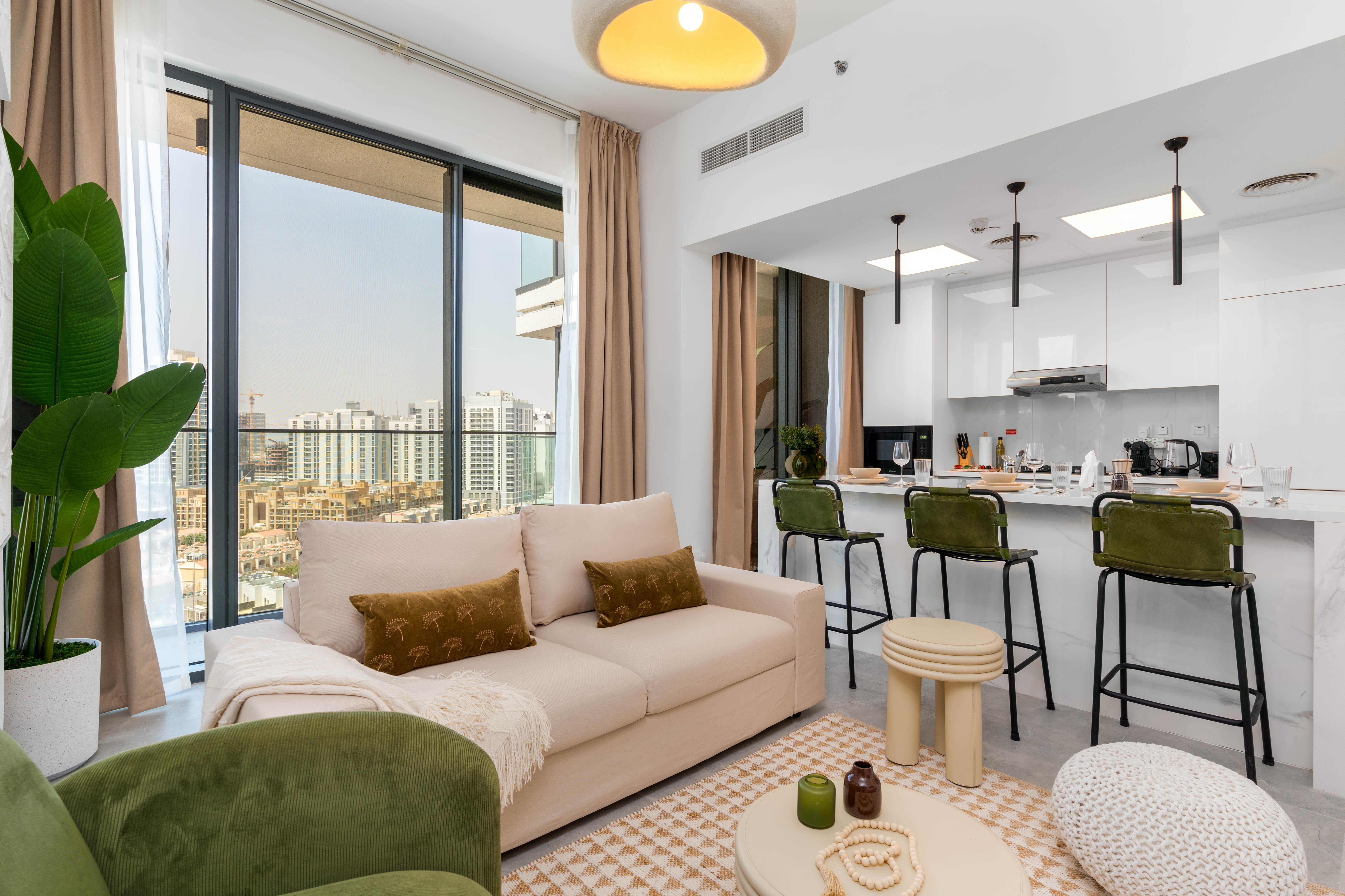 Gorgeous 1 Bedroom Apartment | Brand New | Large Pool | Corner Balcony | City and Sunset views