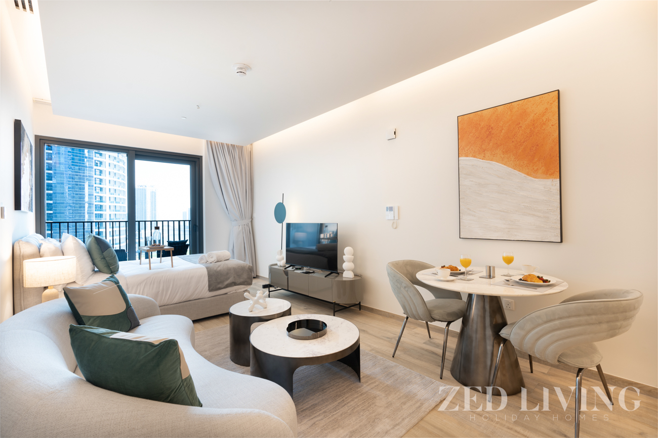 City Vibes and Canal Views | Stay in Business Bay