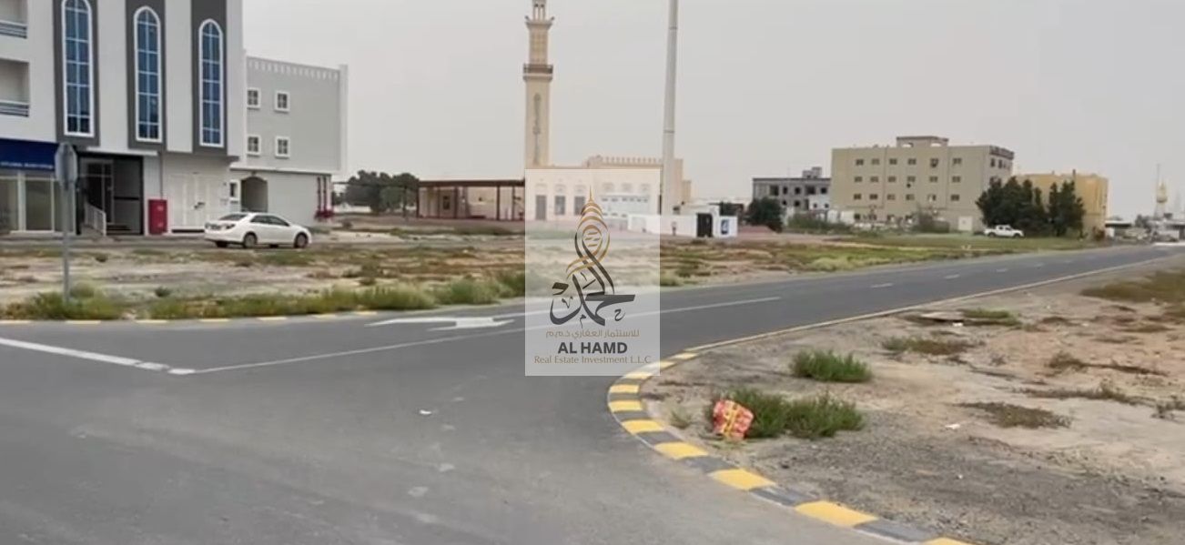 For sale,commercial land building permit G +2, opposite Lulu Hypermarket, Umm Al Quwain, corner