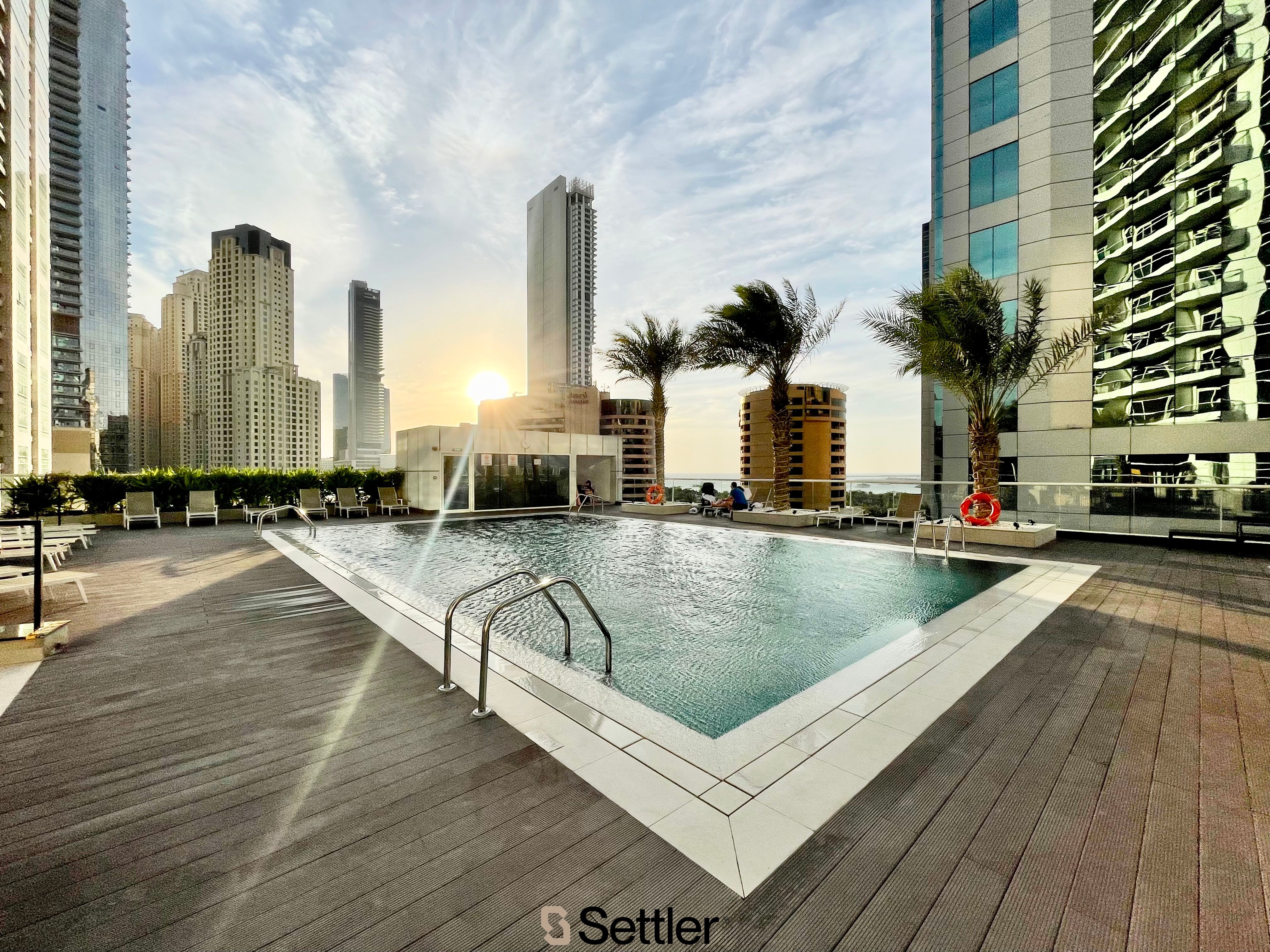2-BDR | Dubai Marina | Canal and city view | Free Parking lot | Fully equipped with everything necessary for life