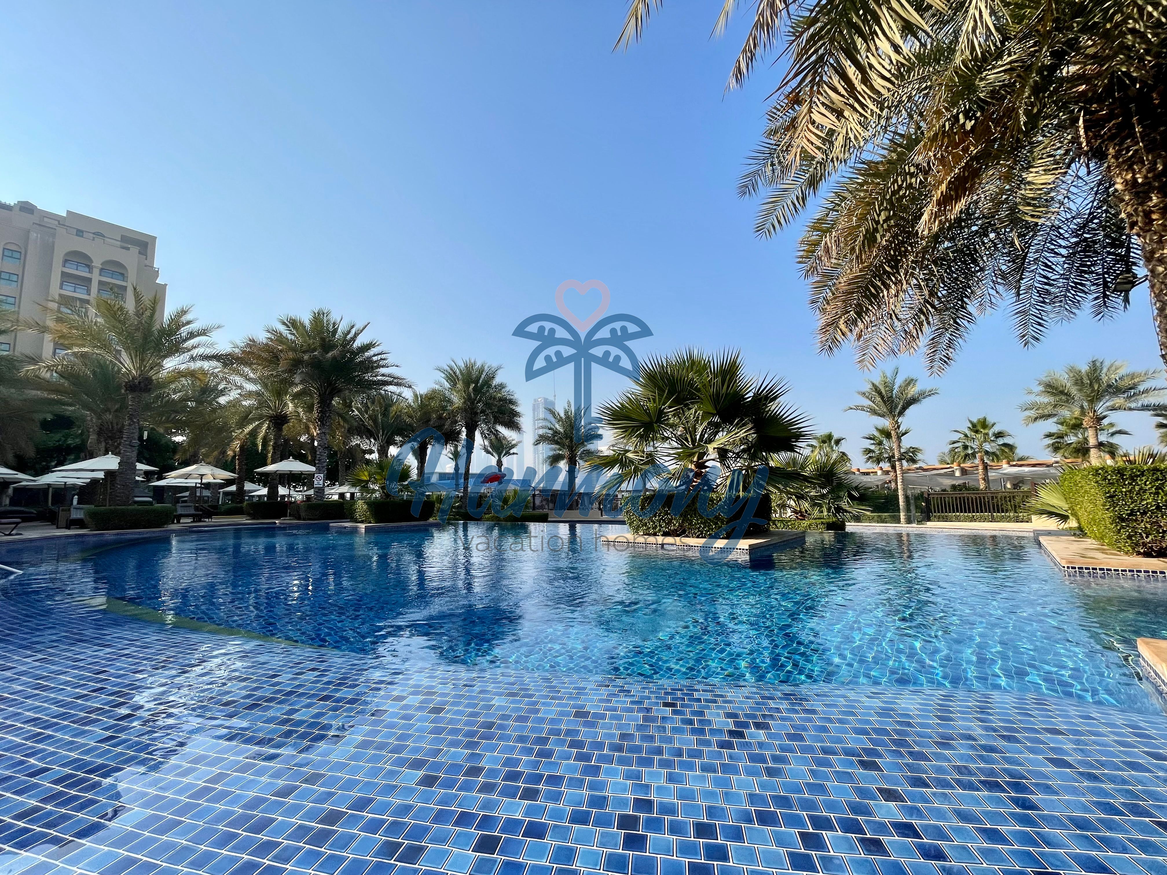 FAIRMONT | 2 Bedroom | FREE Beach, Pools, Gym