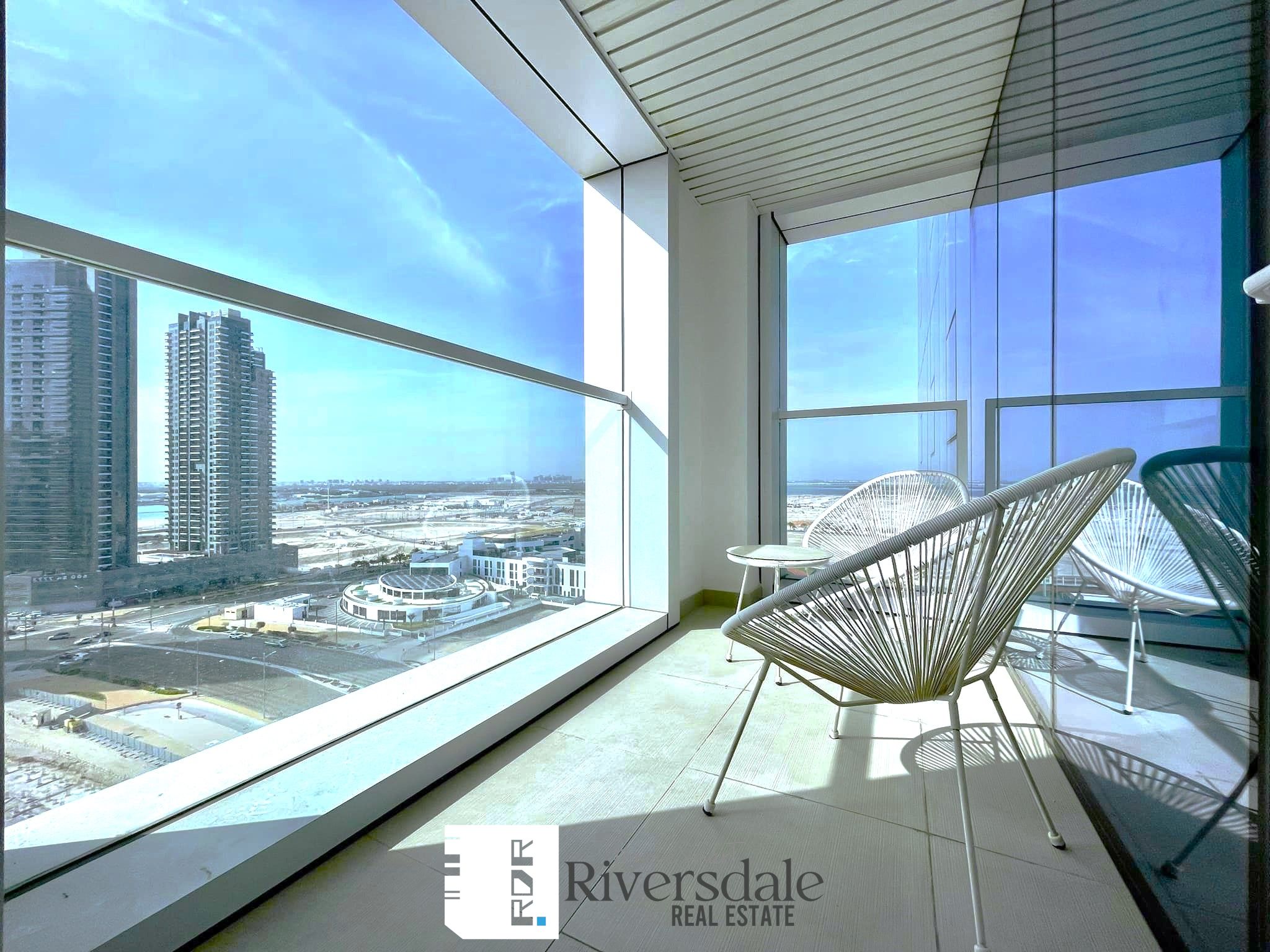Luxury 2BR+Maid-Big Balconey