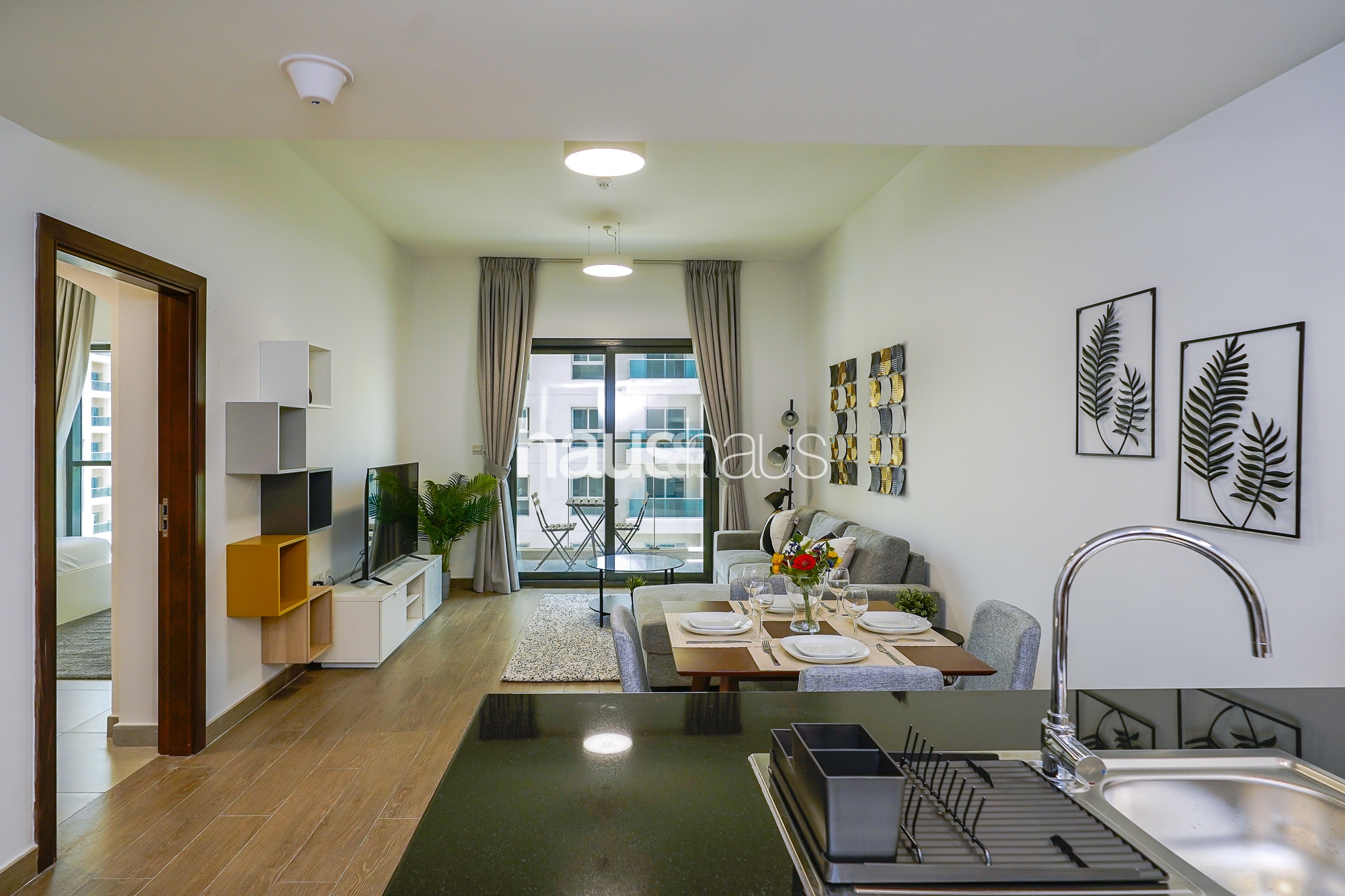 Chic 1BR | Near Park | Beautifully Furnished