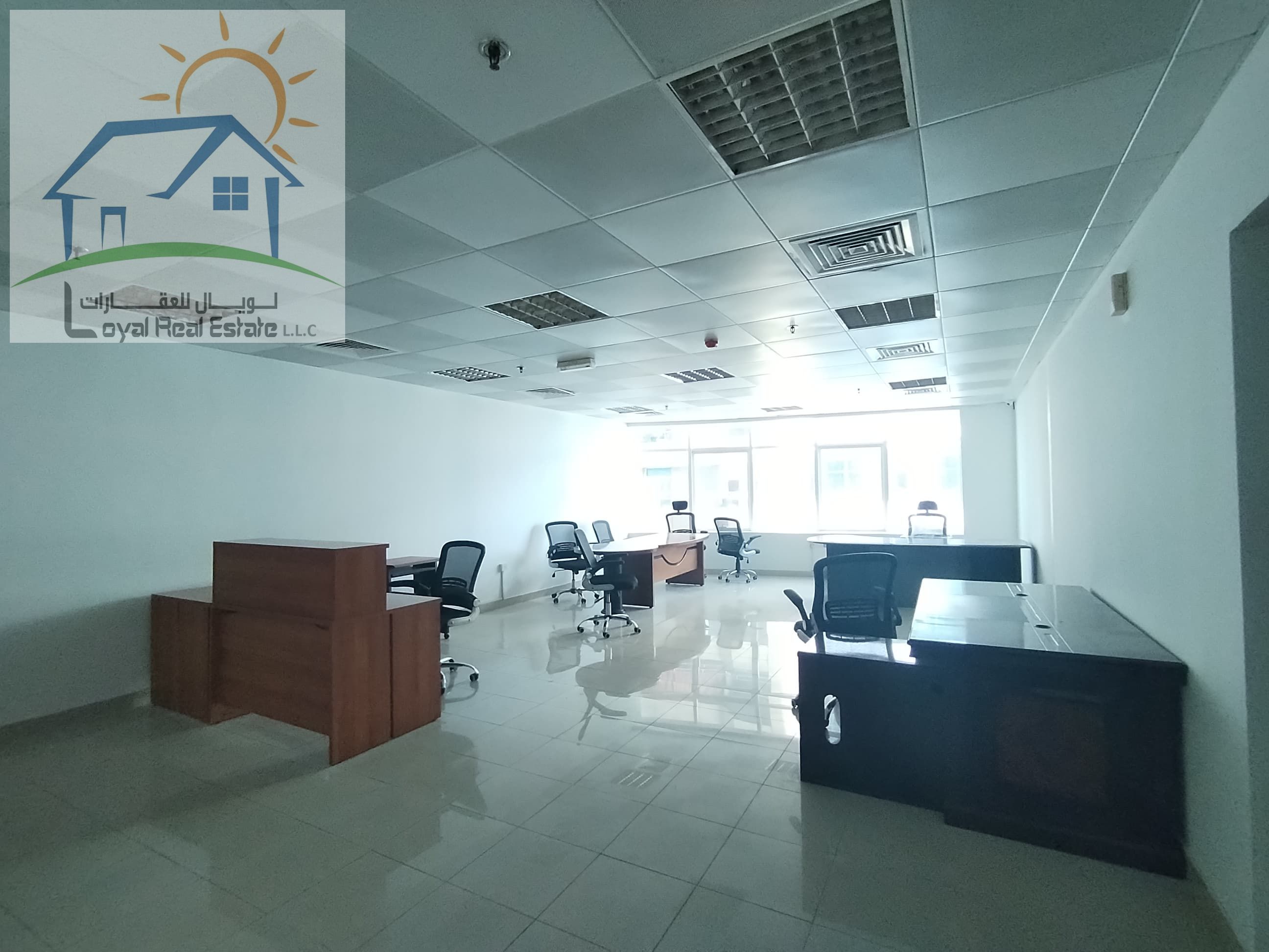 635 SQFT SEA VIEW OFFICE FOR SALE WITH PRKING RENTED FOR 27000