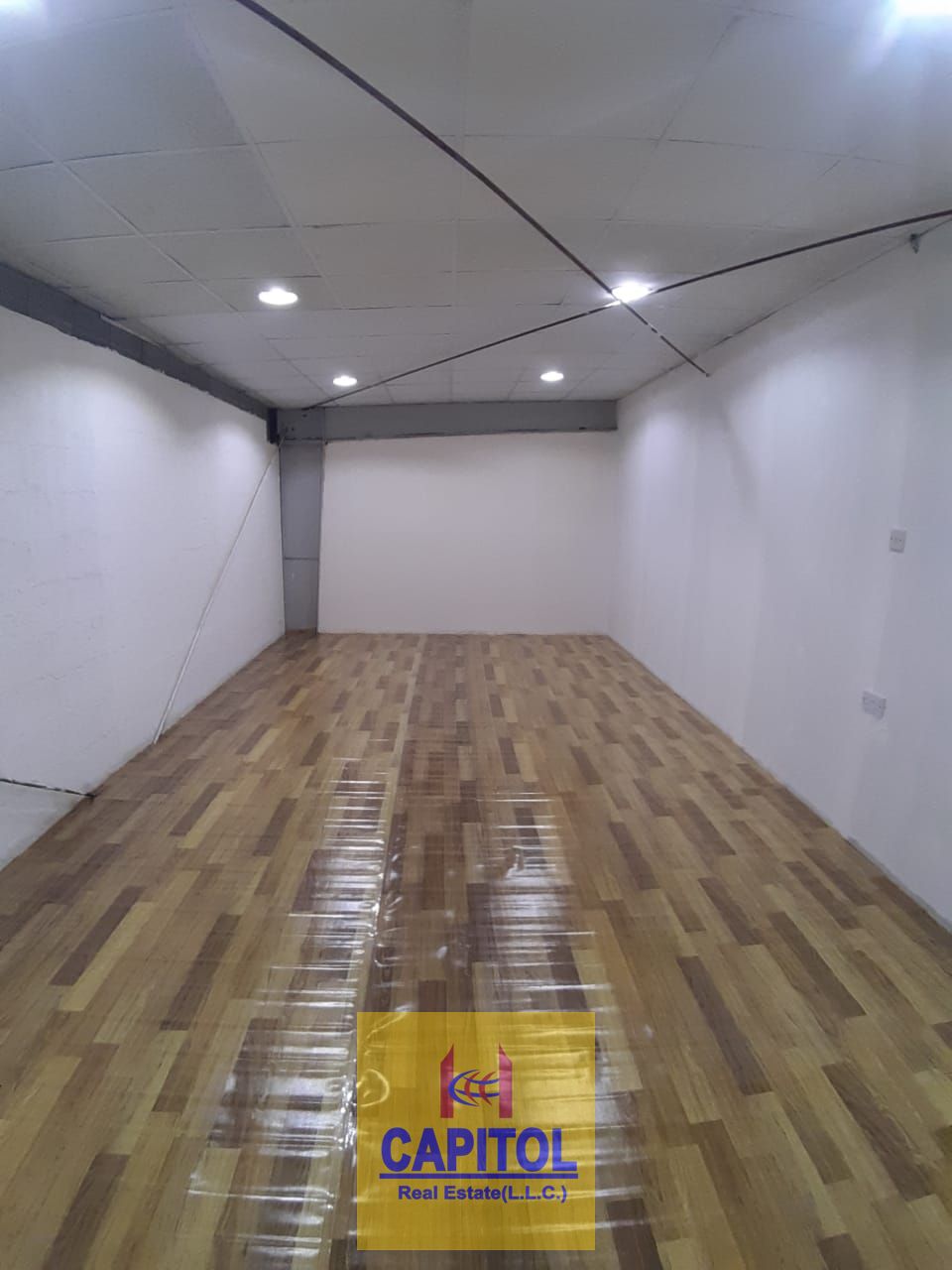 240 sqft on Mezzanine Floor Small Mezzanine Floor Available in Al Quoz Area
