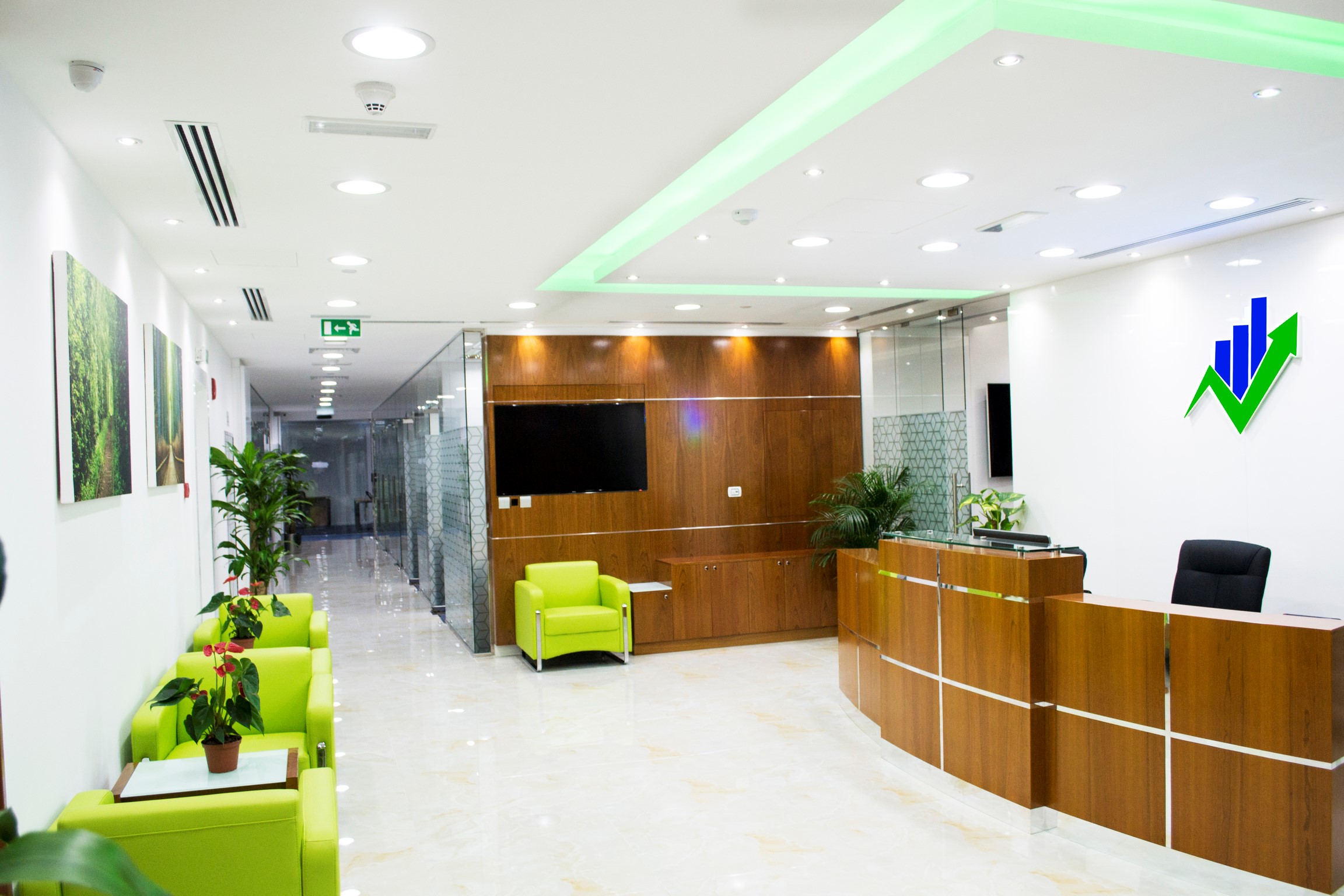 Ascendris Business Centre creates a state-of-the-art business atmosphere that provides you with all business amenities required for smooth functioning