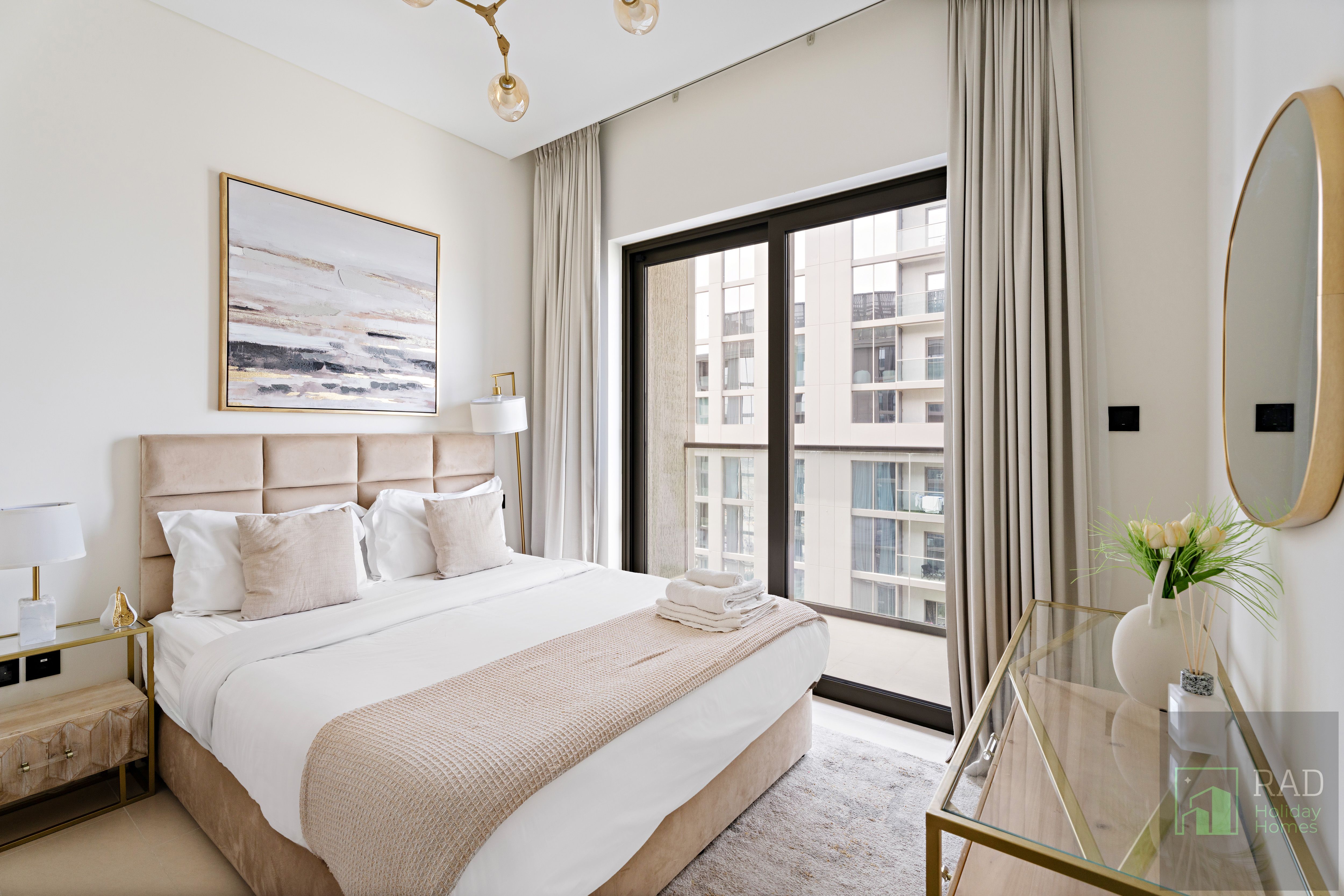 2 bed with free parking - Access to Pool&Gym - Perfect for Family vacation