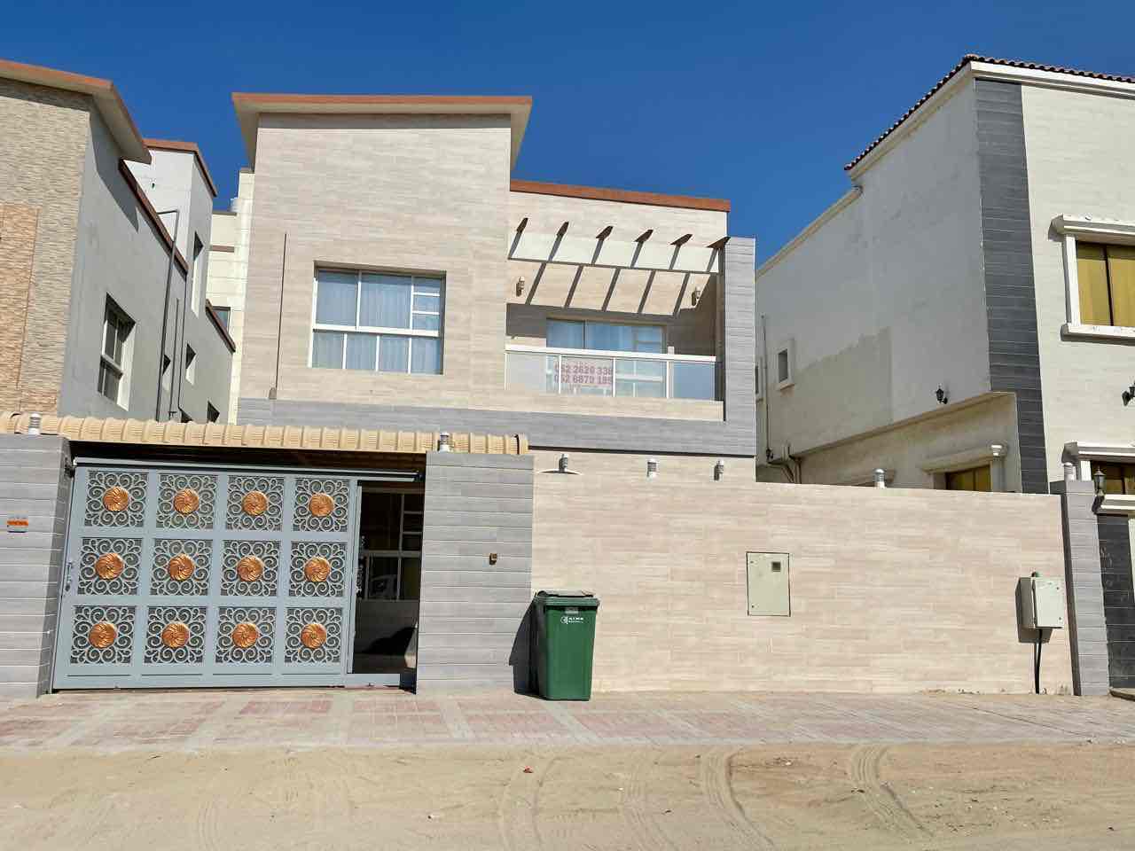 Villa for rent in Ajman, Al Mowaihat area 3 6 master bedrooms, a sitting room, a hall, and a maid’s room With air conditioners 100 thousand dirhams required Luxury villa