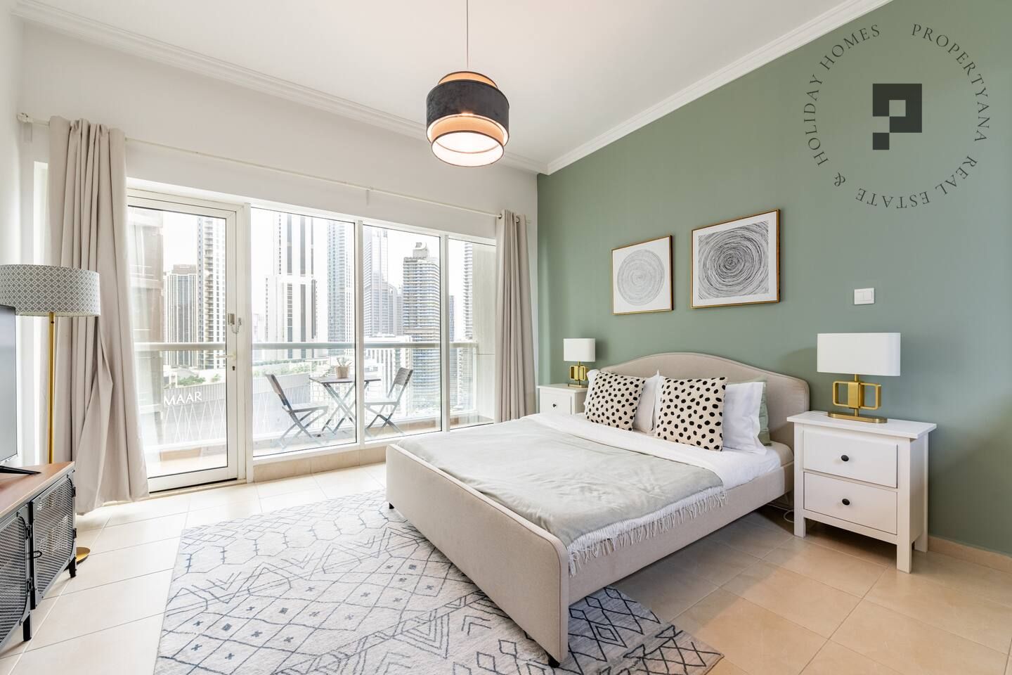 Stylish Studio | Downtown | Mall Walk | Bills In