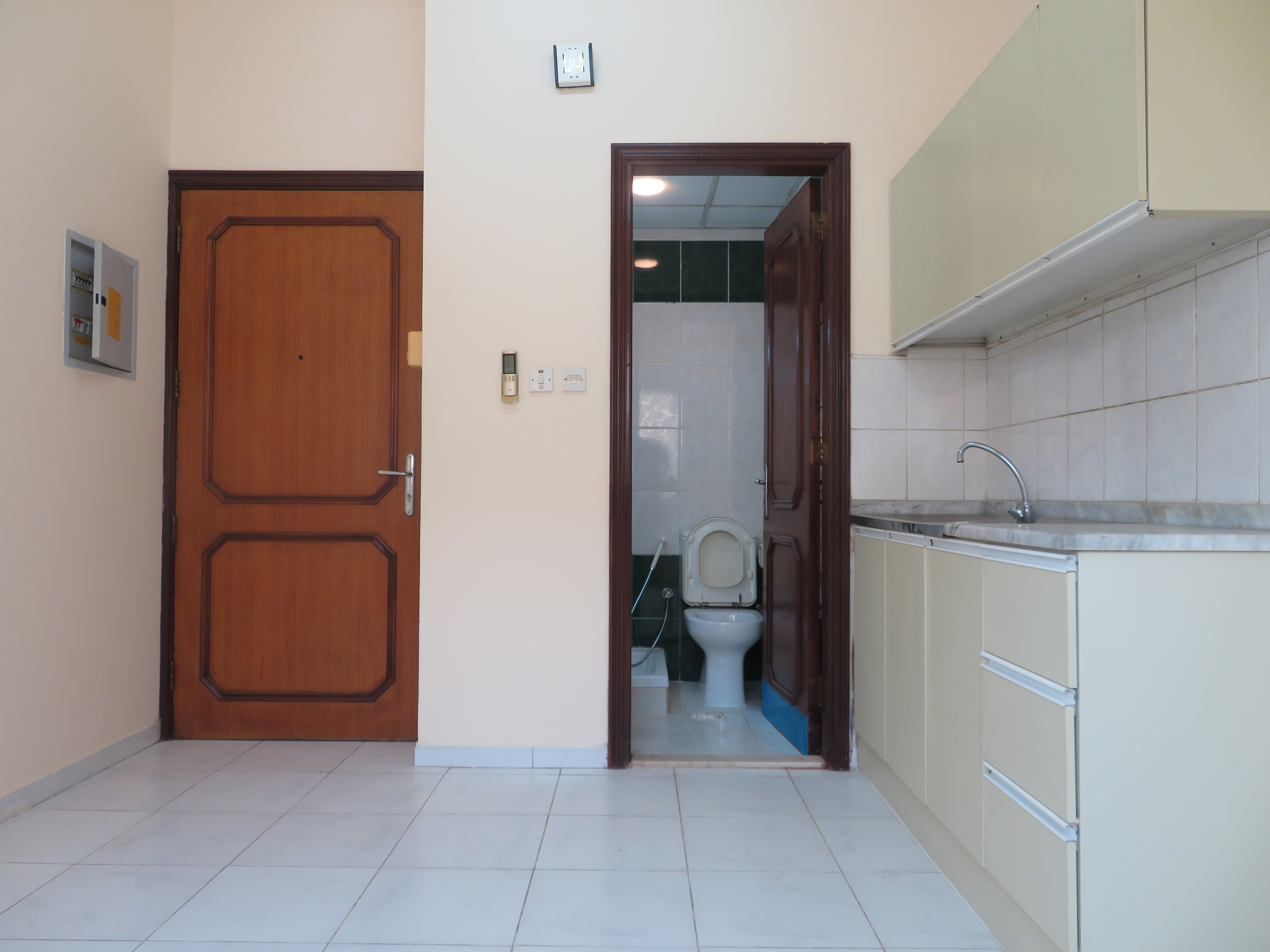 FAMILY ONLY- STUDIO - AL -GHUBAIBA