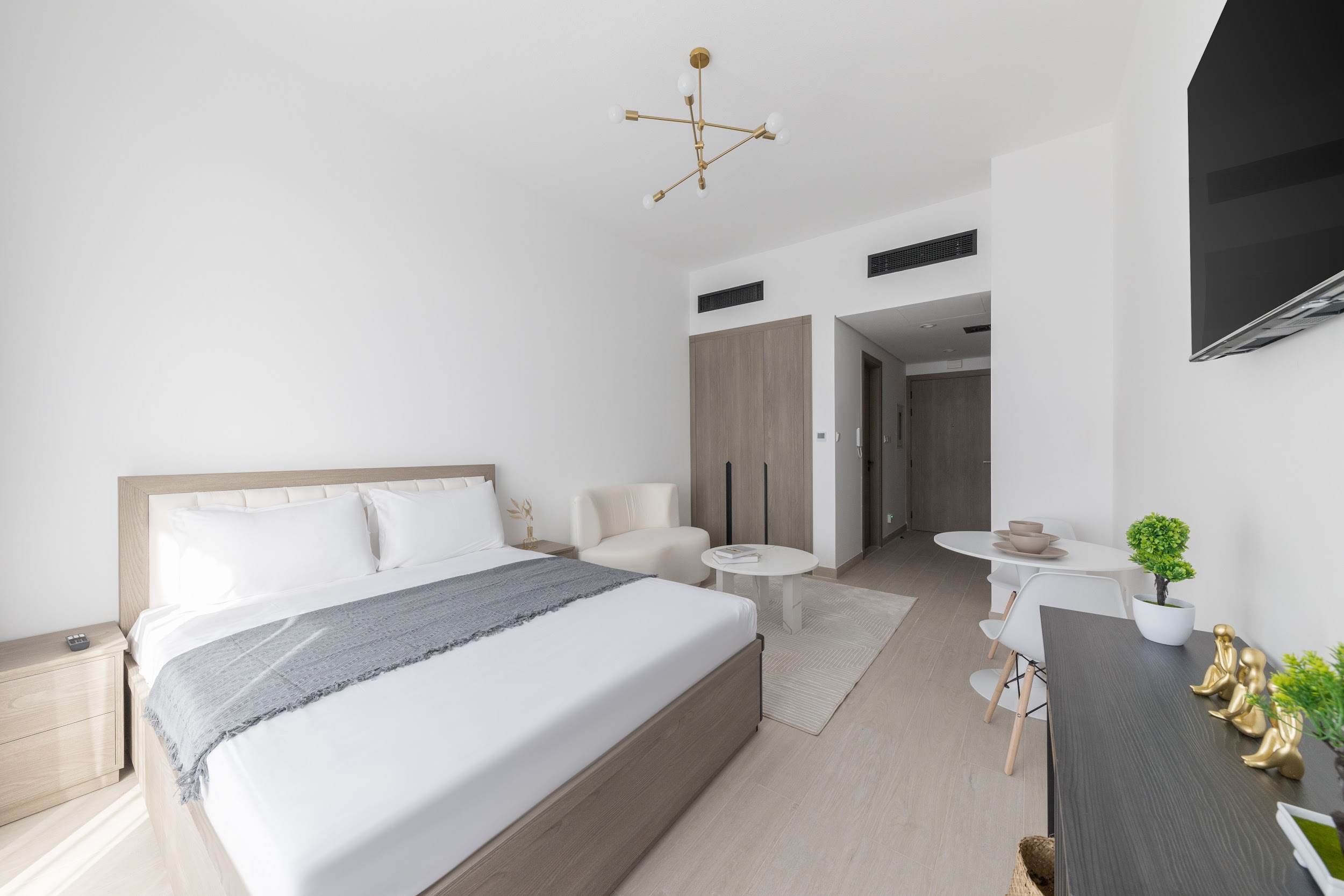 Hot Offer Brand New | A lot of Amenities | Bills Included |