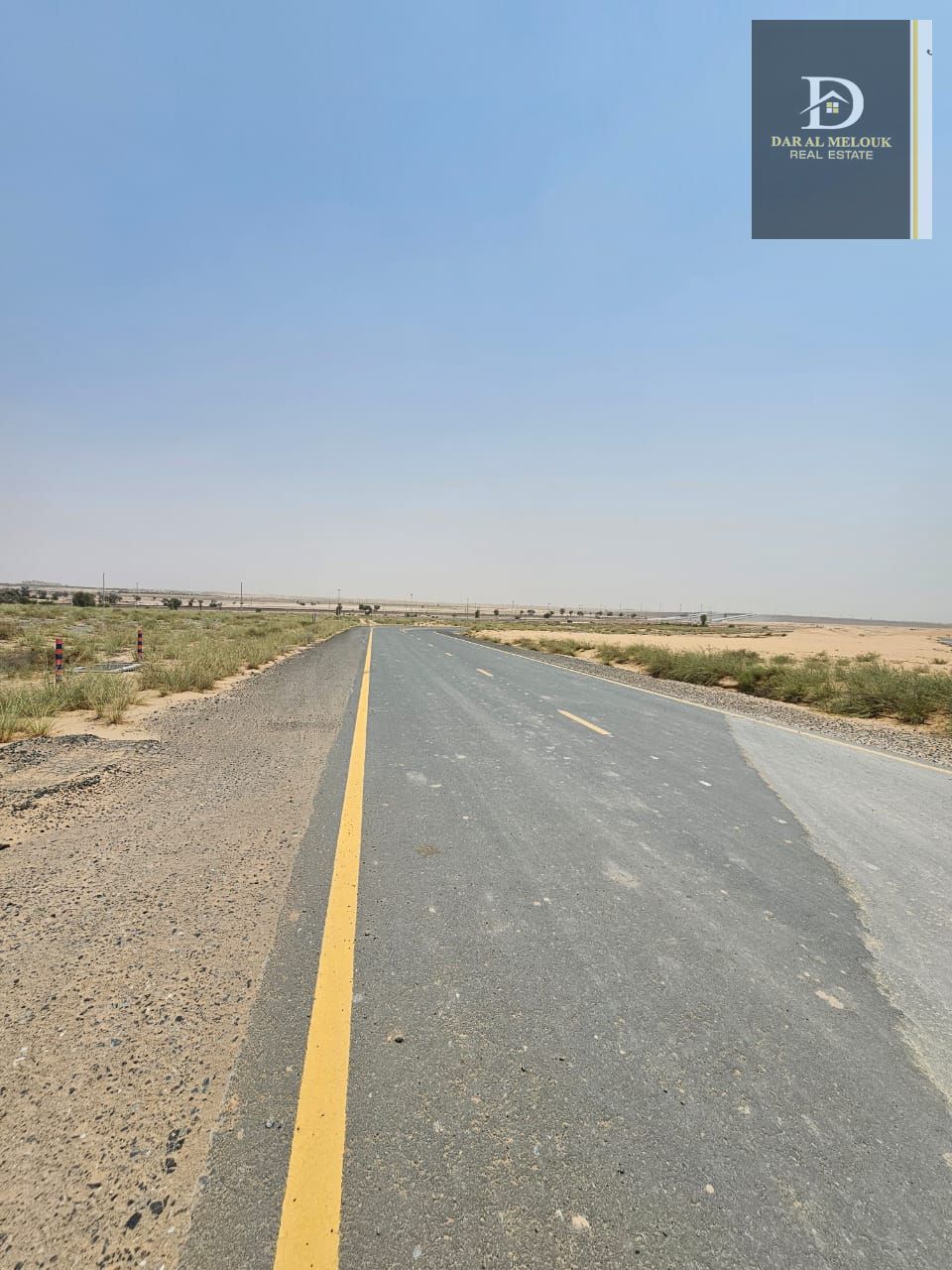 For sale in Sharjah Rawdat Al Qart area A commercial and residential plot of land, area 5,200 square feet A very special location