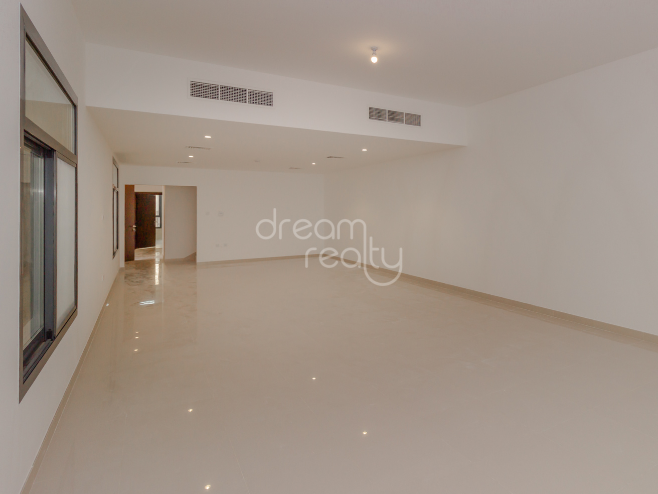 Fully Upgraded with Swimming Pool,Splendid Views / GCC Nationals Only / Multiple Units