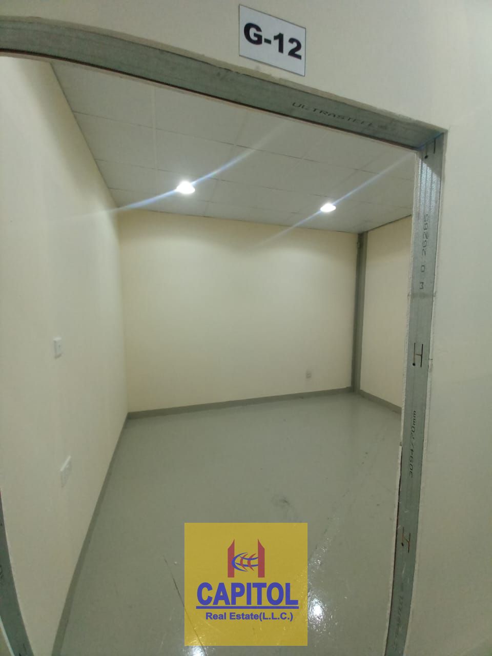 GROUND Floor Cheap Warehouse in Al Quoz