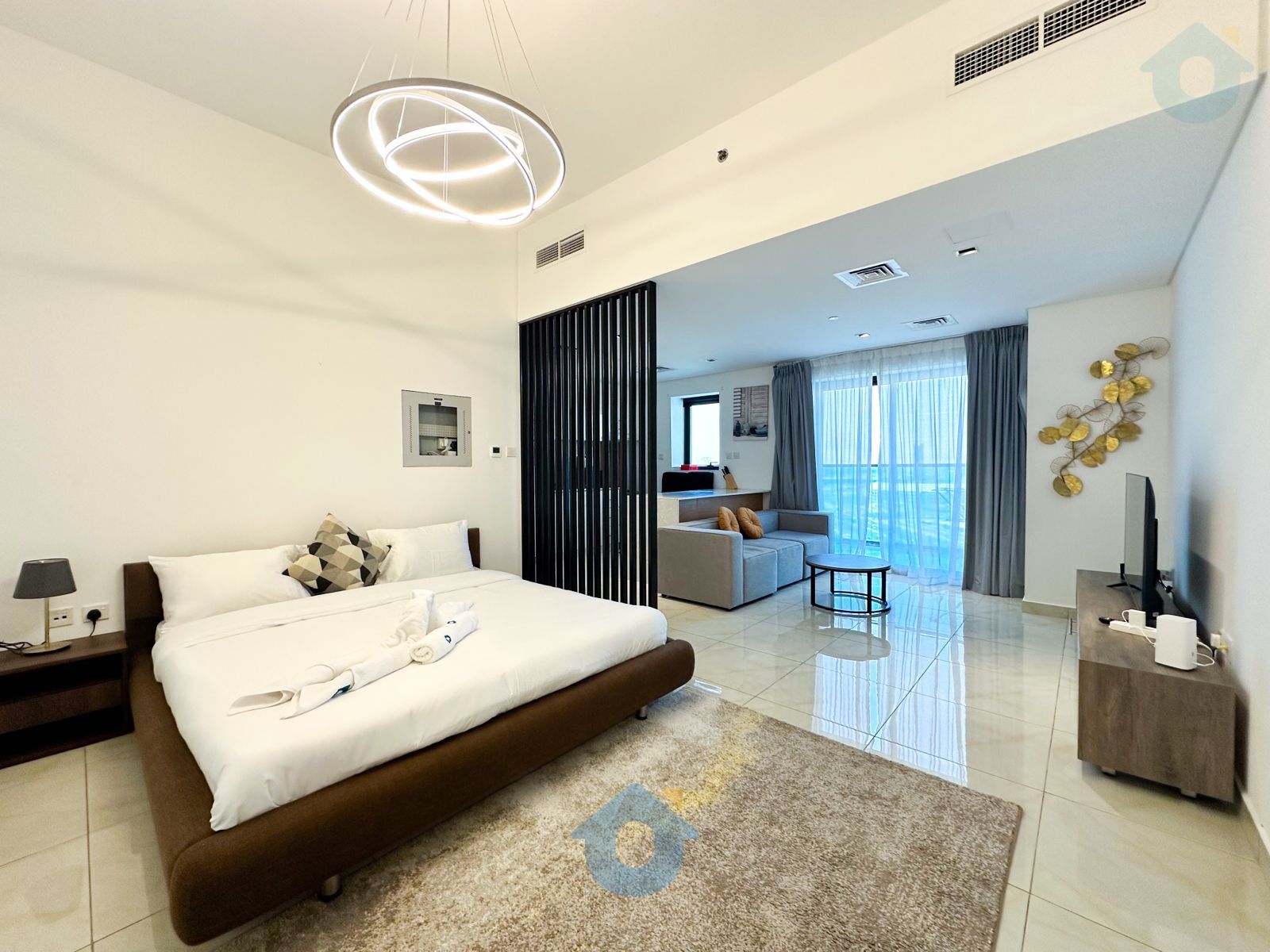 apartment card