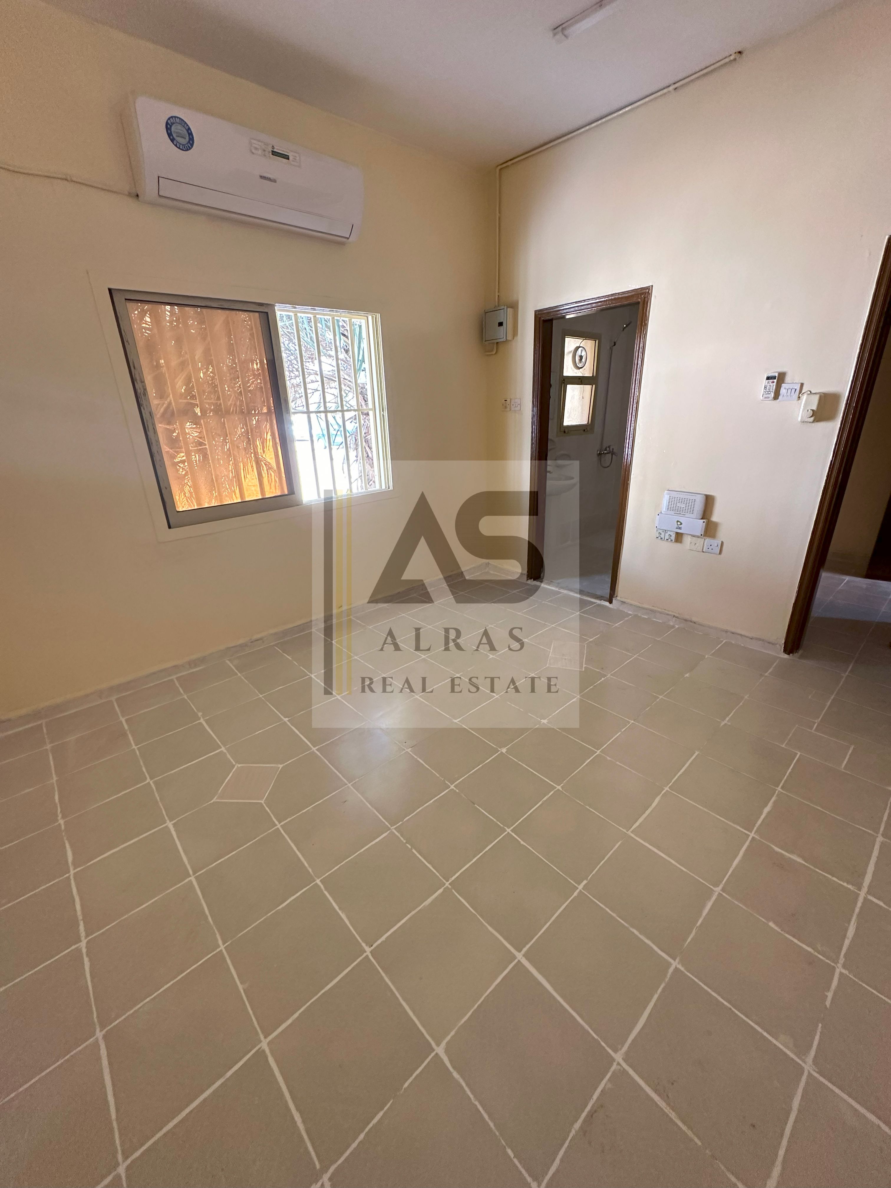 STUDIO FLAT FOR RENT FAMILY ONLY, BEST PRICE IN BEST LOCATION