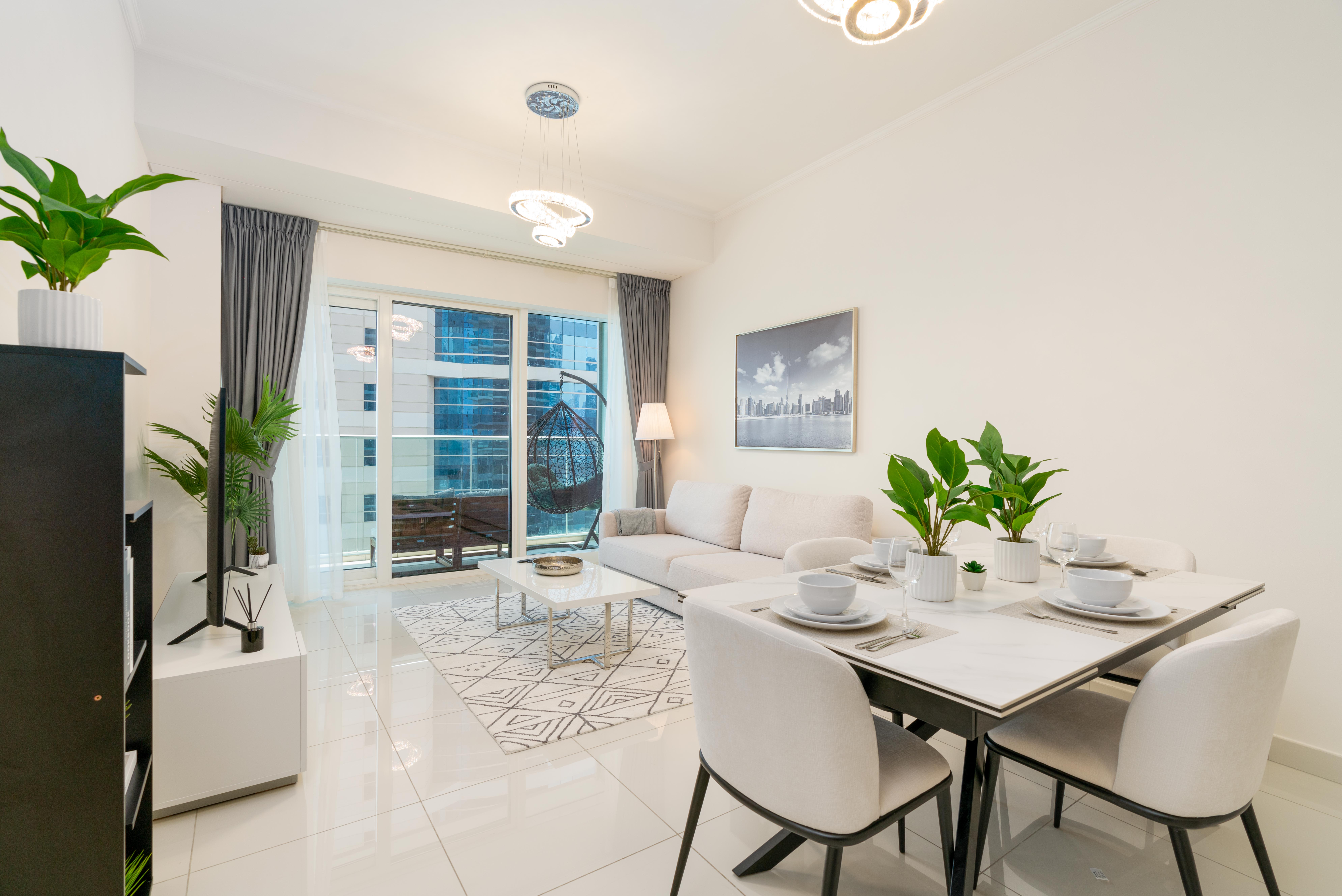 Vibrant | Sea View | Furnished