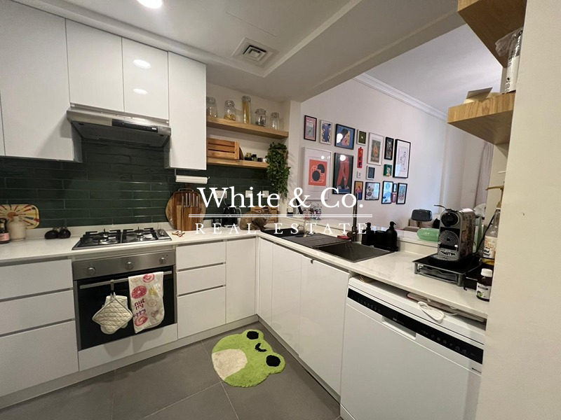 Spacious Layout | Upgraded | 3 Bedrooms