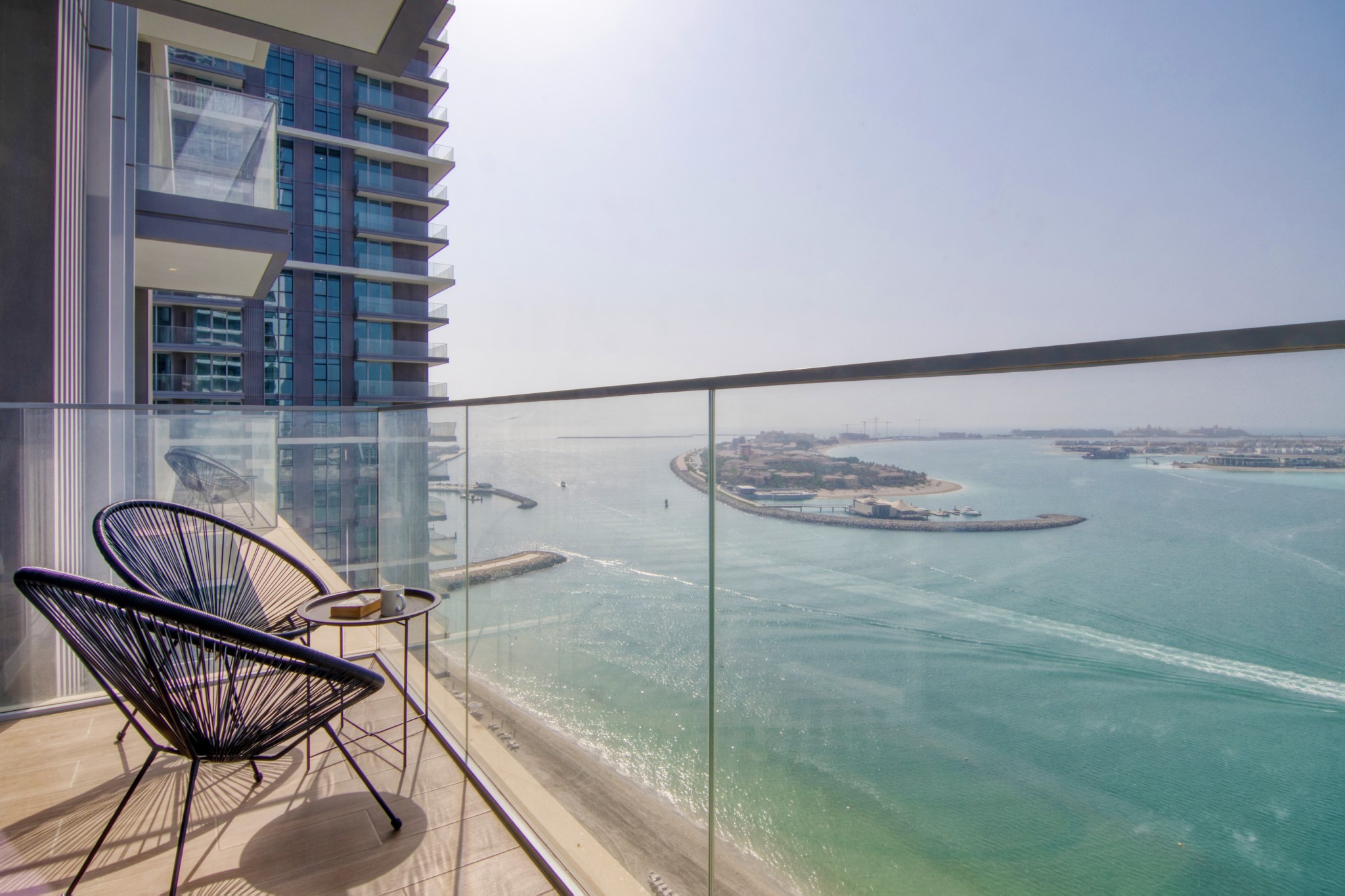Hot Offer Palm view | Spacious | Private beach | Beach Isle | All Bills Included.