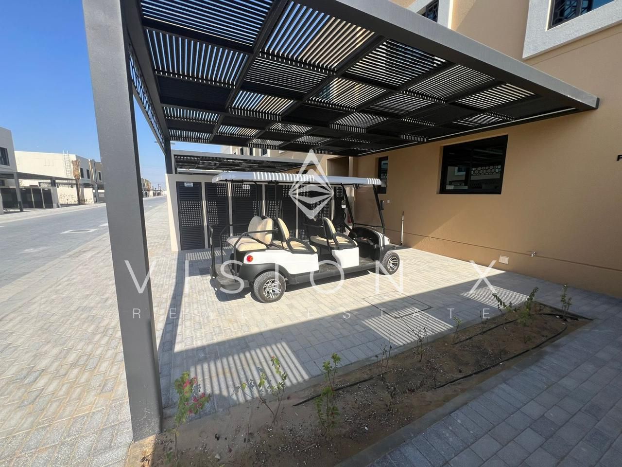 Serene Retreat: Spacious 3-Bedroom Townhouse in Sustainable City.