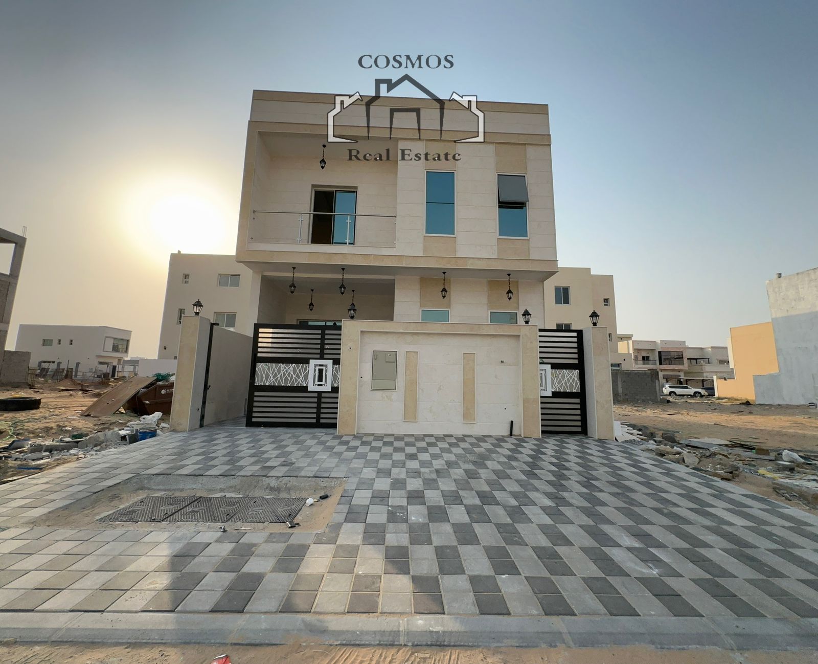 NEXT TO AL ZAHYA COMMERCIAL ST. : 5 BEDROOMS EXTRA RODINARY TOWNHOUSE AVAILABLE FOR SALE: in AJMAN. E