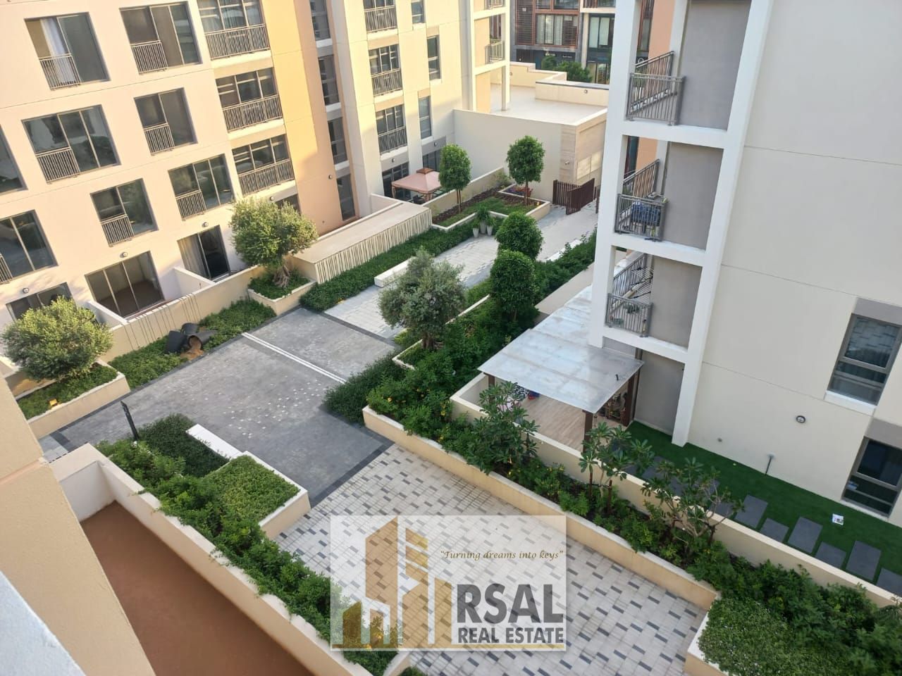 Luxurious Studio With Balcony // Flexible 4 Payment // Brand New Flat // Only in Zahia Sharjah
