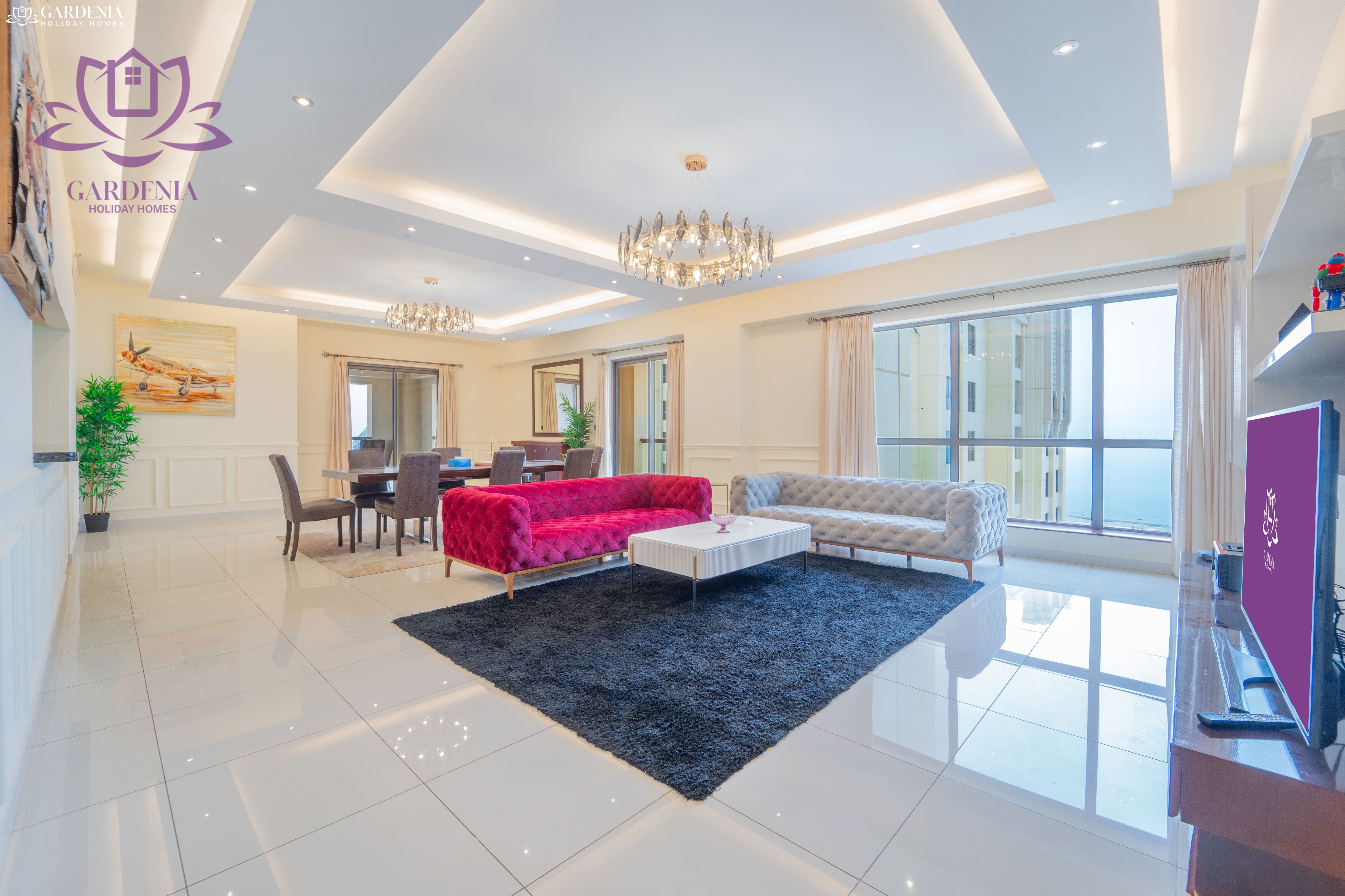 Prime JBR Location: Luxurious Rimal 4BR Apt with Maid's room & Breathtaking Sea Views