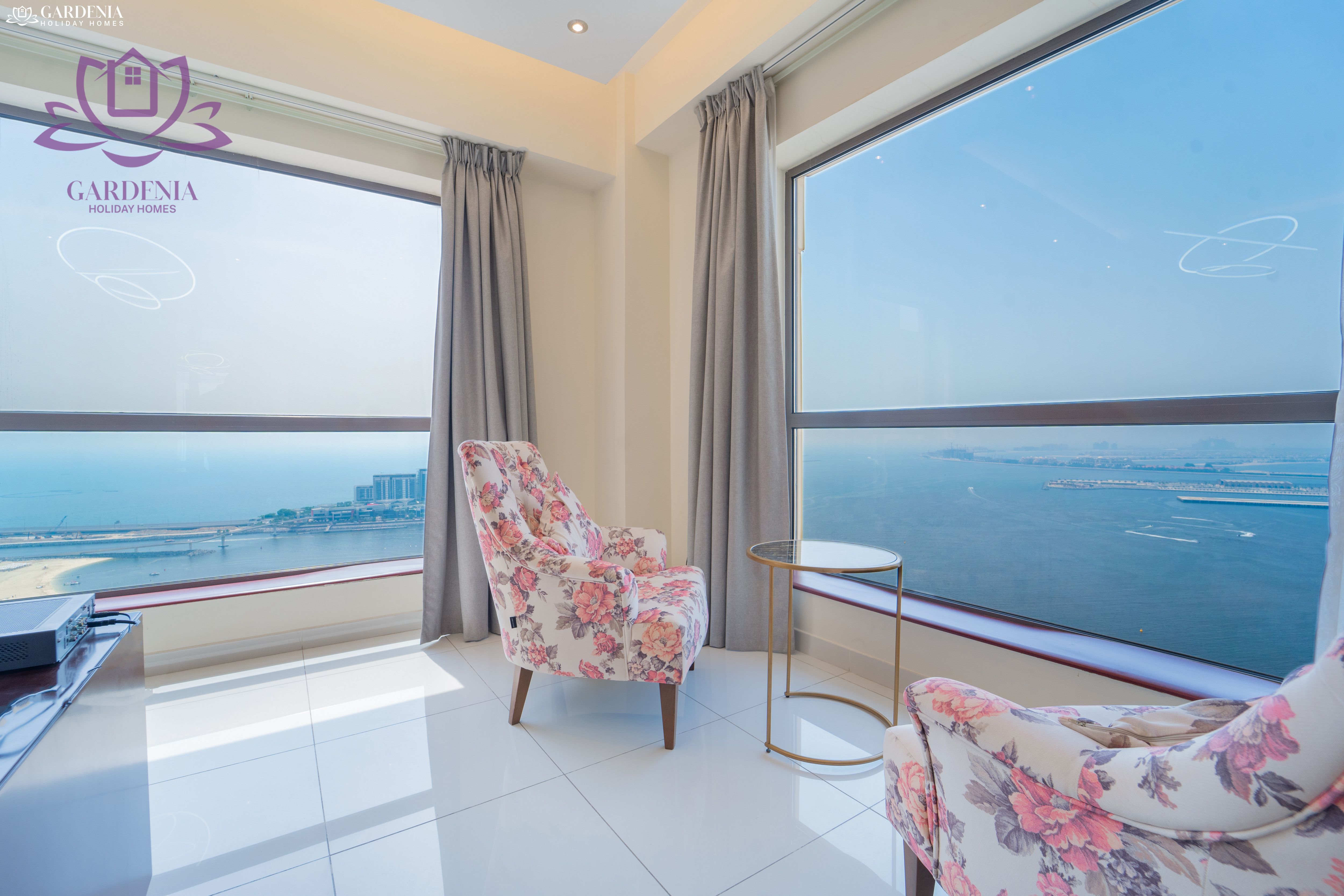 Prime JBR Location: Luxurious Rimal 4BR Apt with Maid's room & Breathtaking Sea Views
