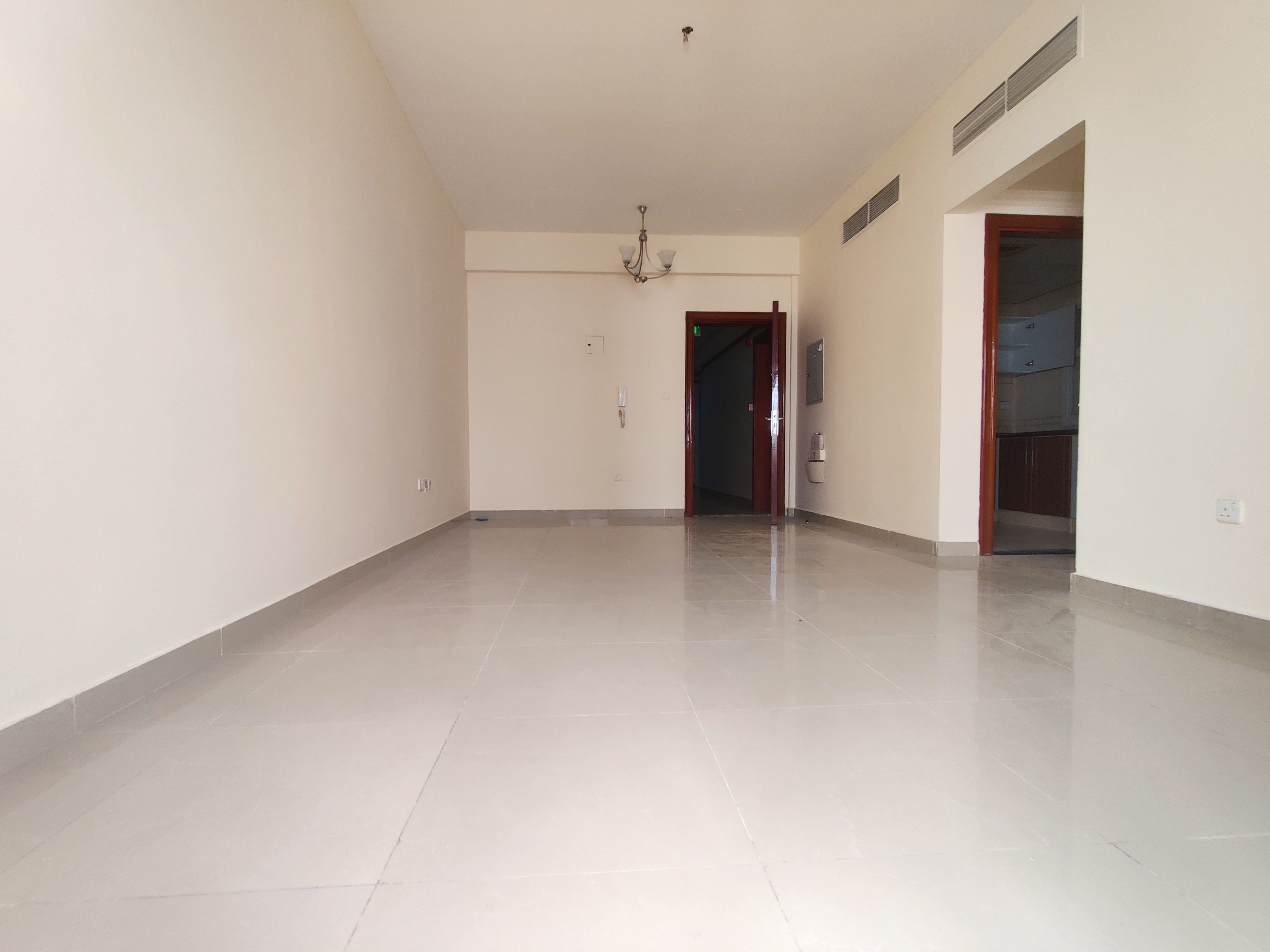 Good luck opshn available for family balding brand new location Muwalieh Sharjah