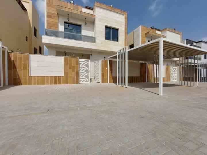 Villa for annual rent in Al-Ittihad scheme, Al-Yasmeen area With air conditioners It consists of 5 master rooms, a sitting room, a hall, and a servant’s room An area of 3000 thousand square feet Rental value 90000 Close to all services, public facili
