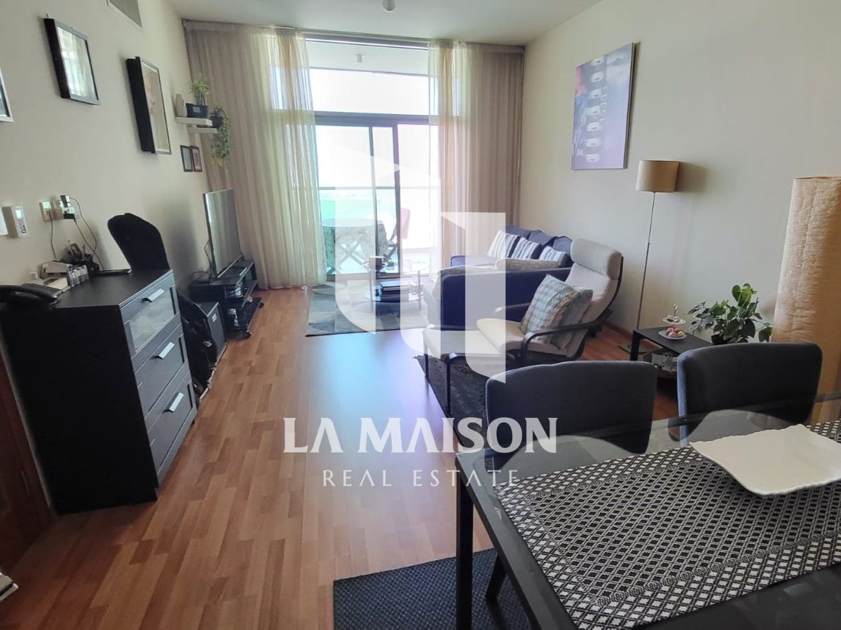 apartment card