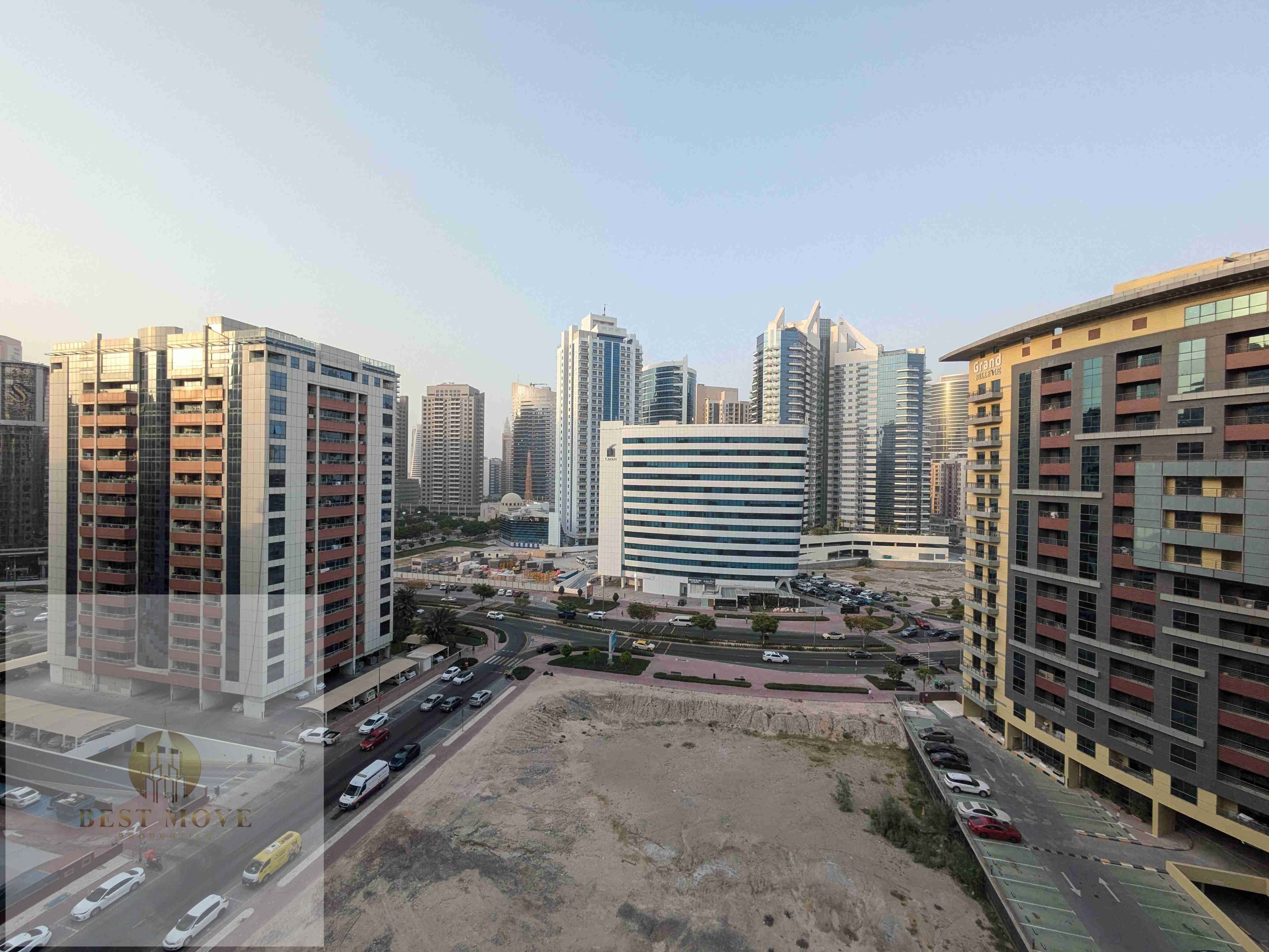 Family building||Ready to move||Prime location