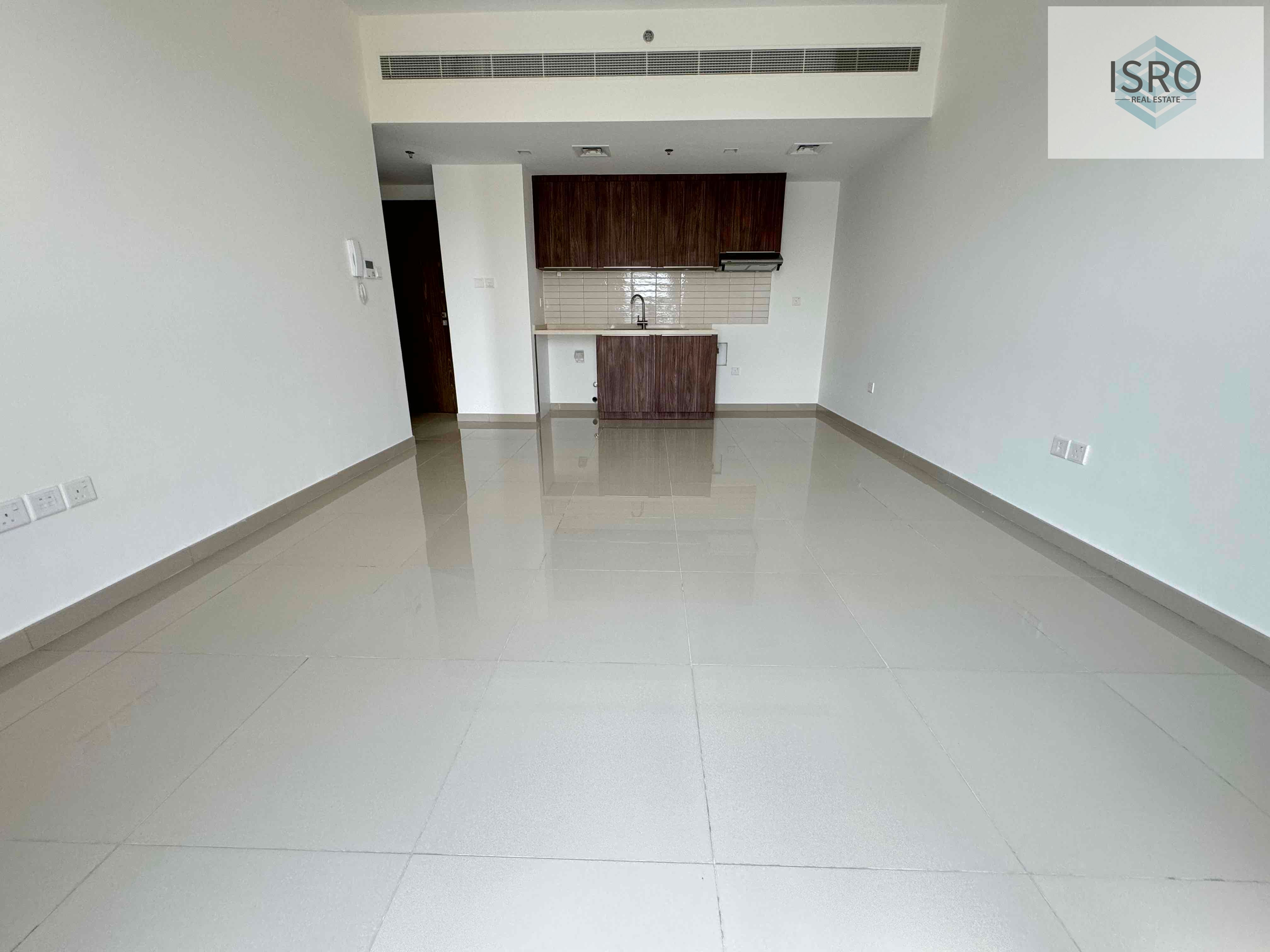 READY TO MOVE !! 1 BED ROOM WITH 2 CHEQUES UP-TOWN