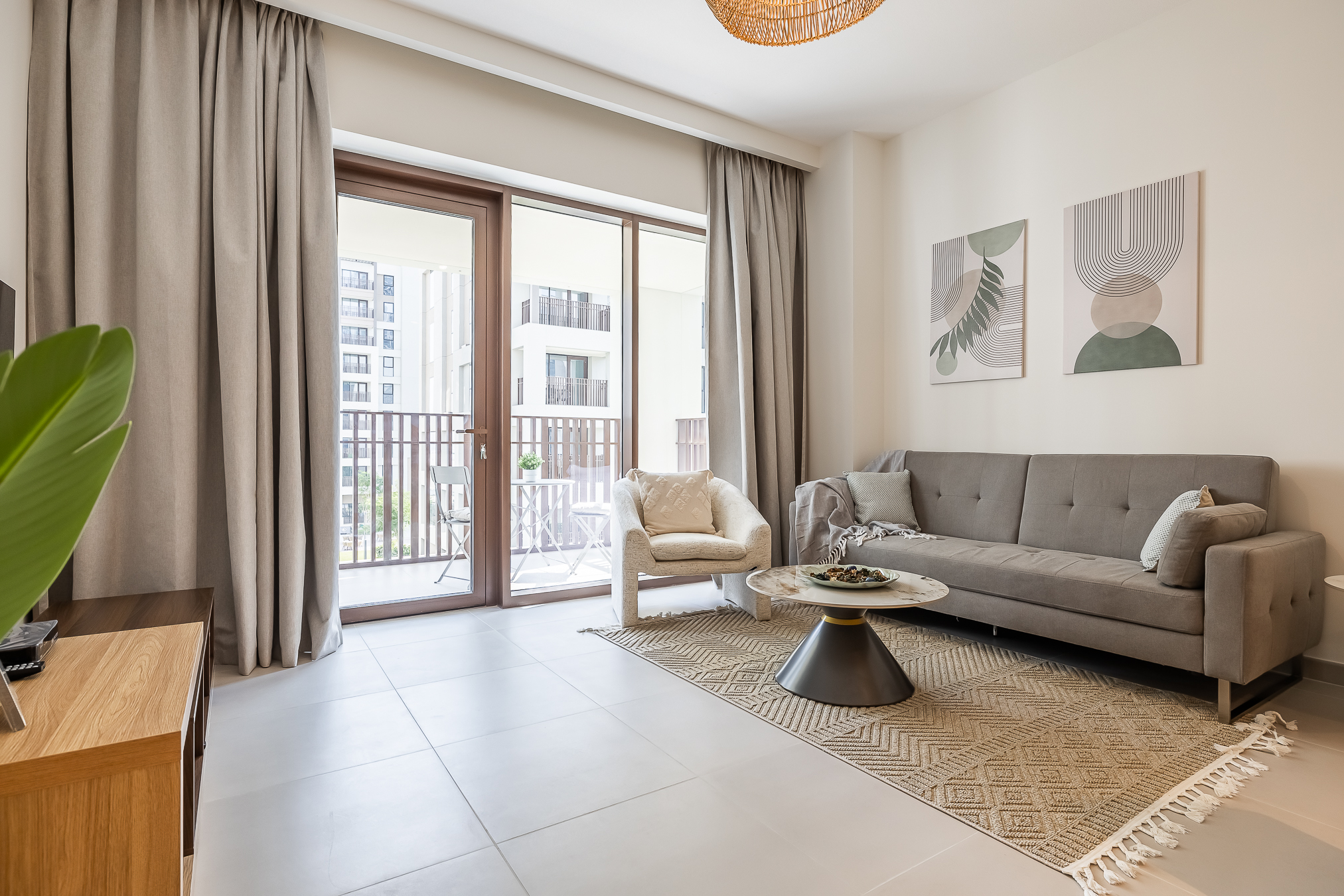 Sophisticated 1BDR in Surf At Creek Beach